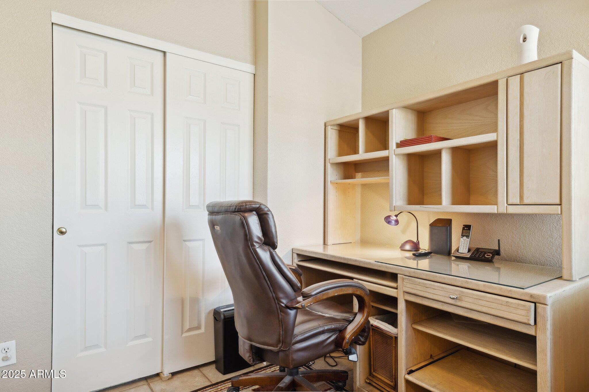 1467 E BOSTON Street