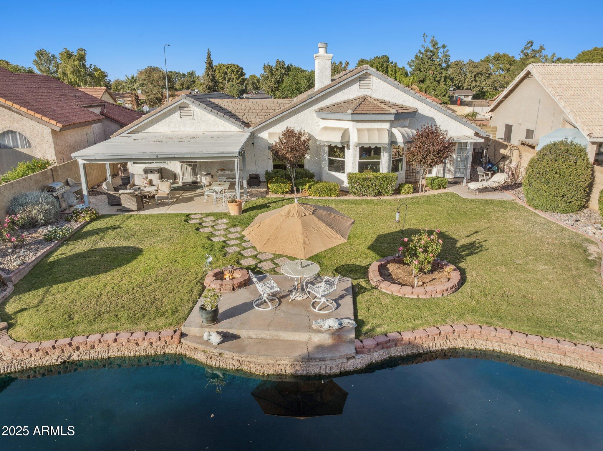 1467 E BOSTON Street