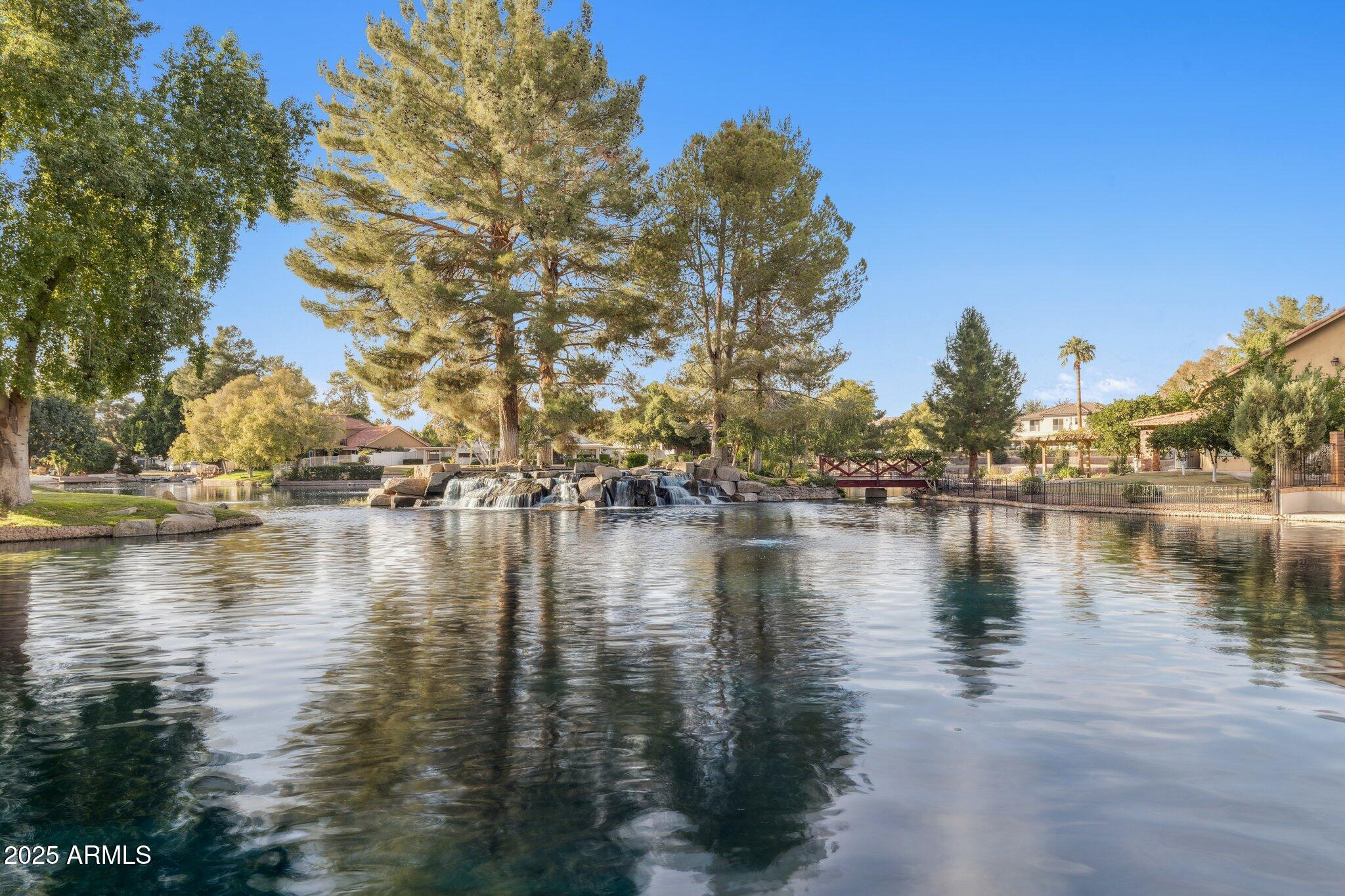 1467 E BOSTON Street