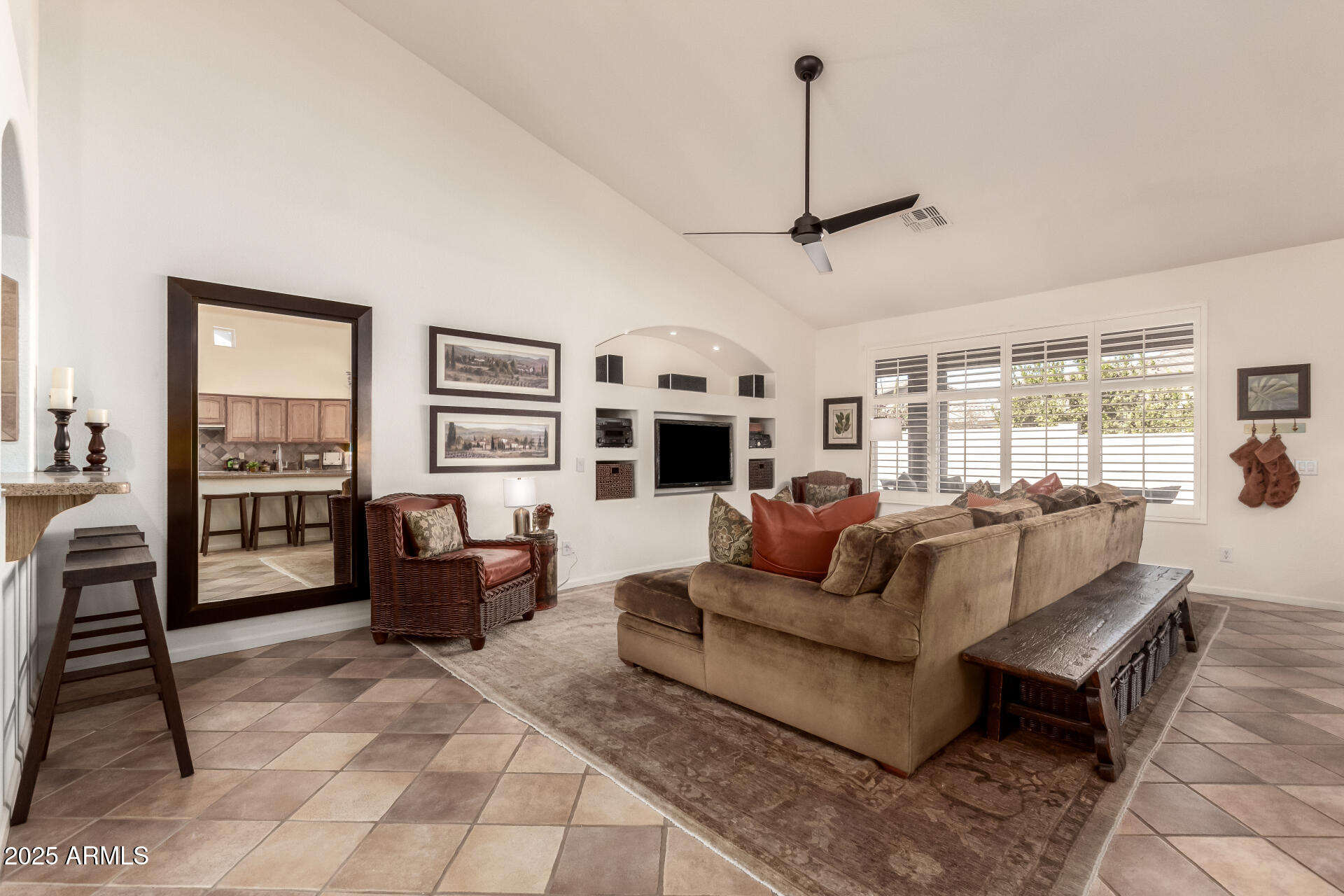 9312 E ARROWVALE Drive