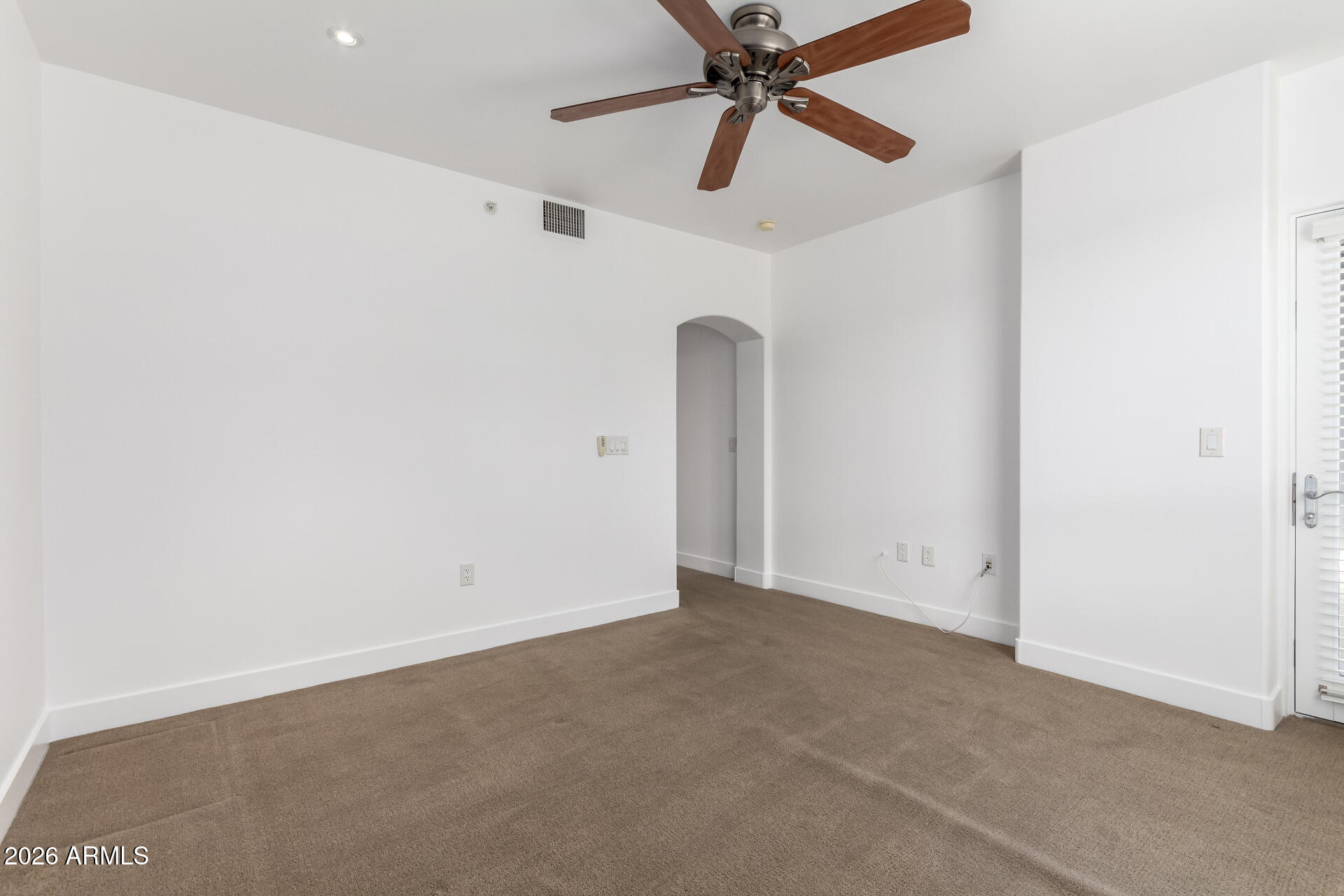 15802 N 71ST Street, 406