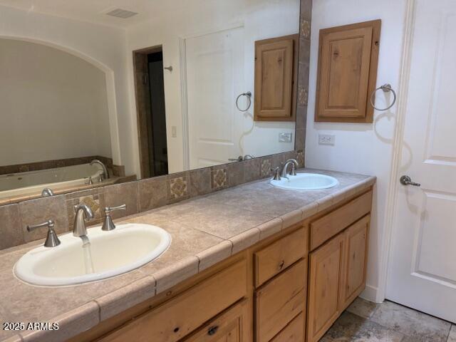 15802 N 71ST Street, 406