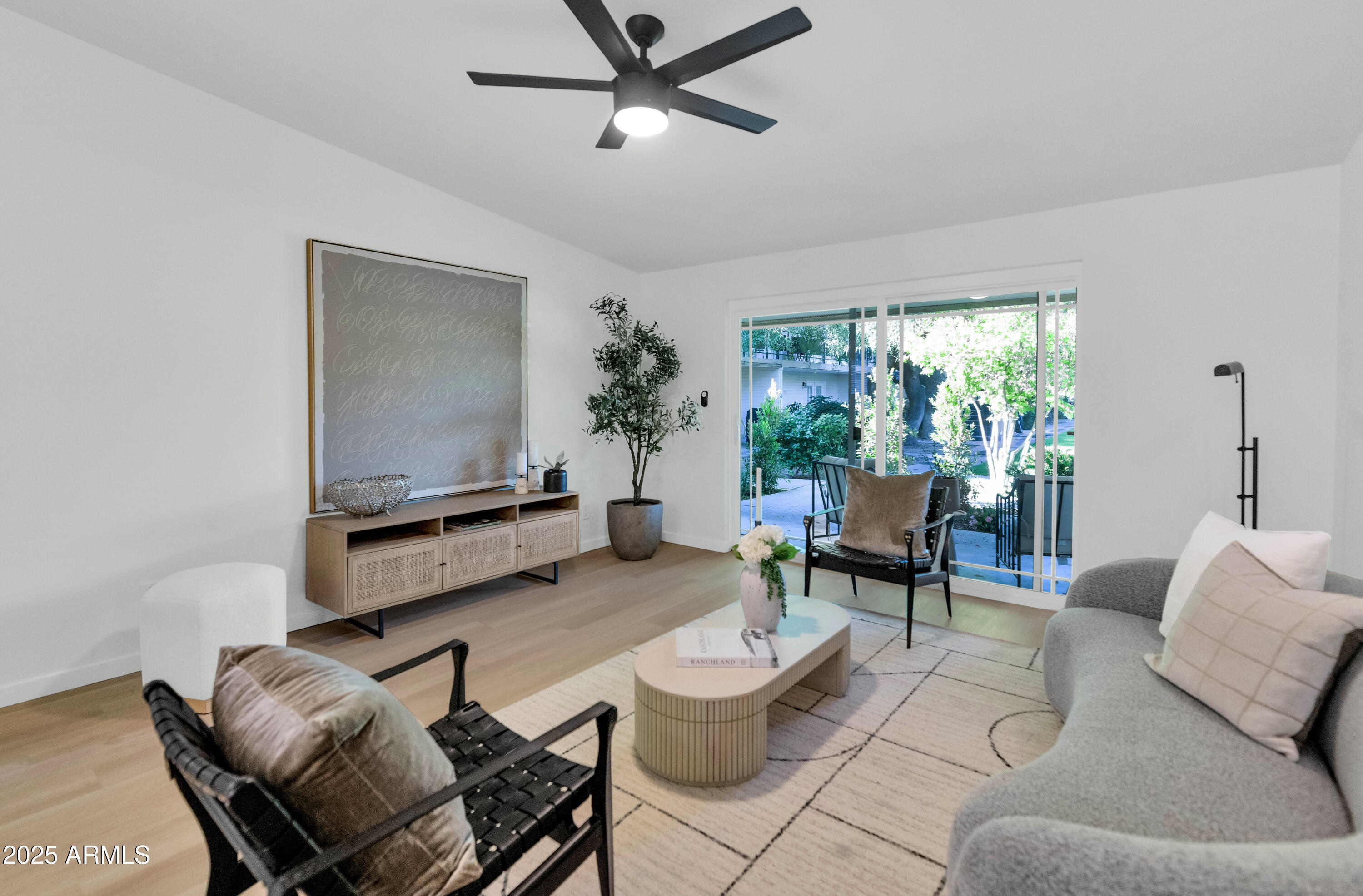 3505 E CAMPBELL Avenue, 7