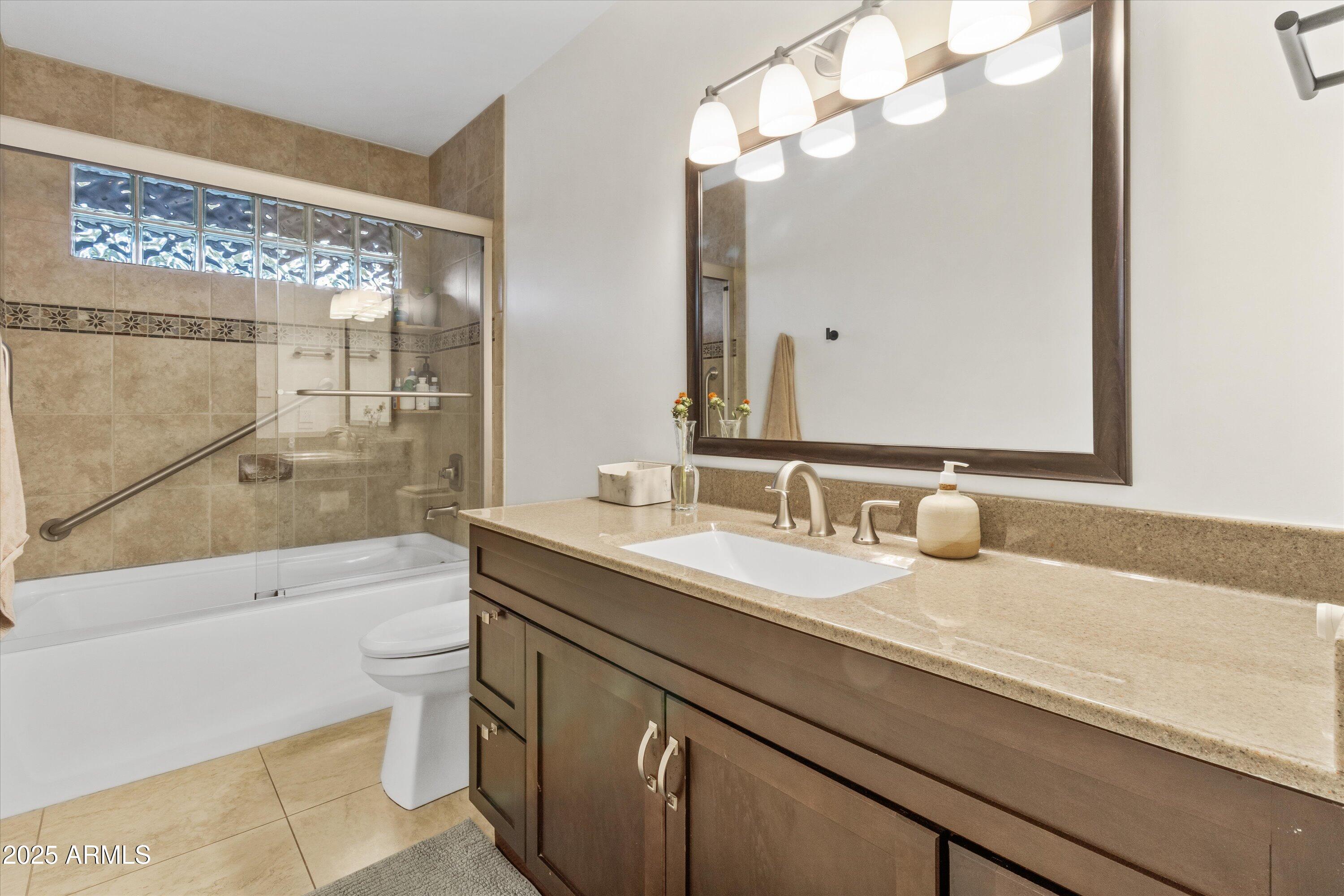 328 E WAGON WHEEL Drive