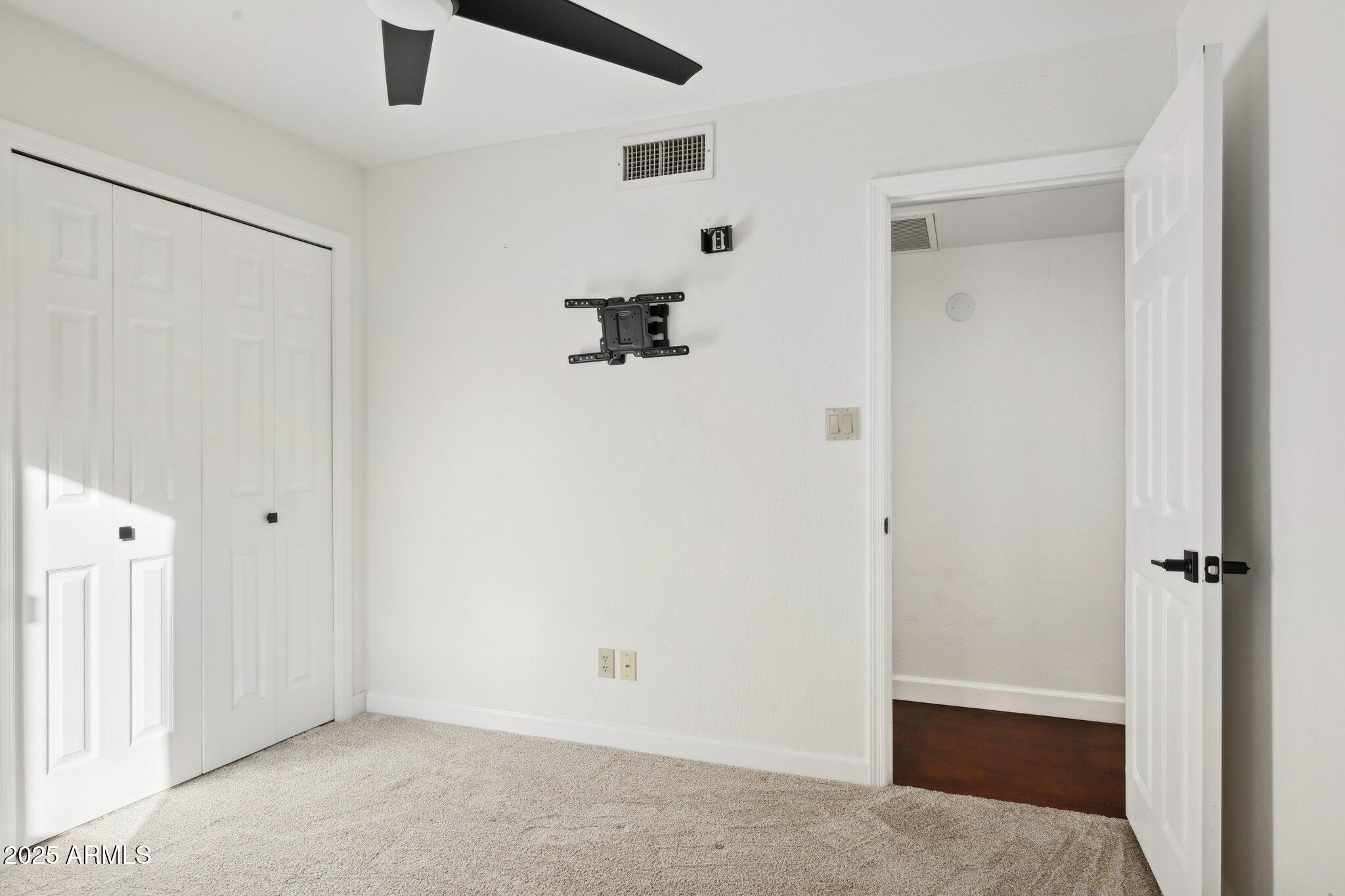 6548 E BARWICK Drive