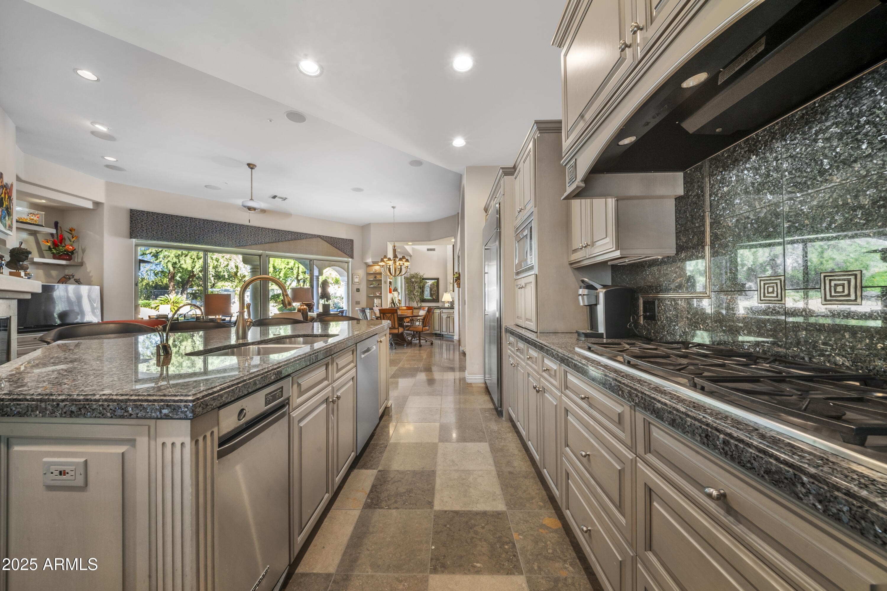 8350 E VIA DEL SOL Drive