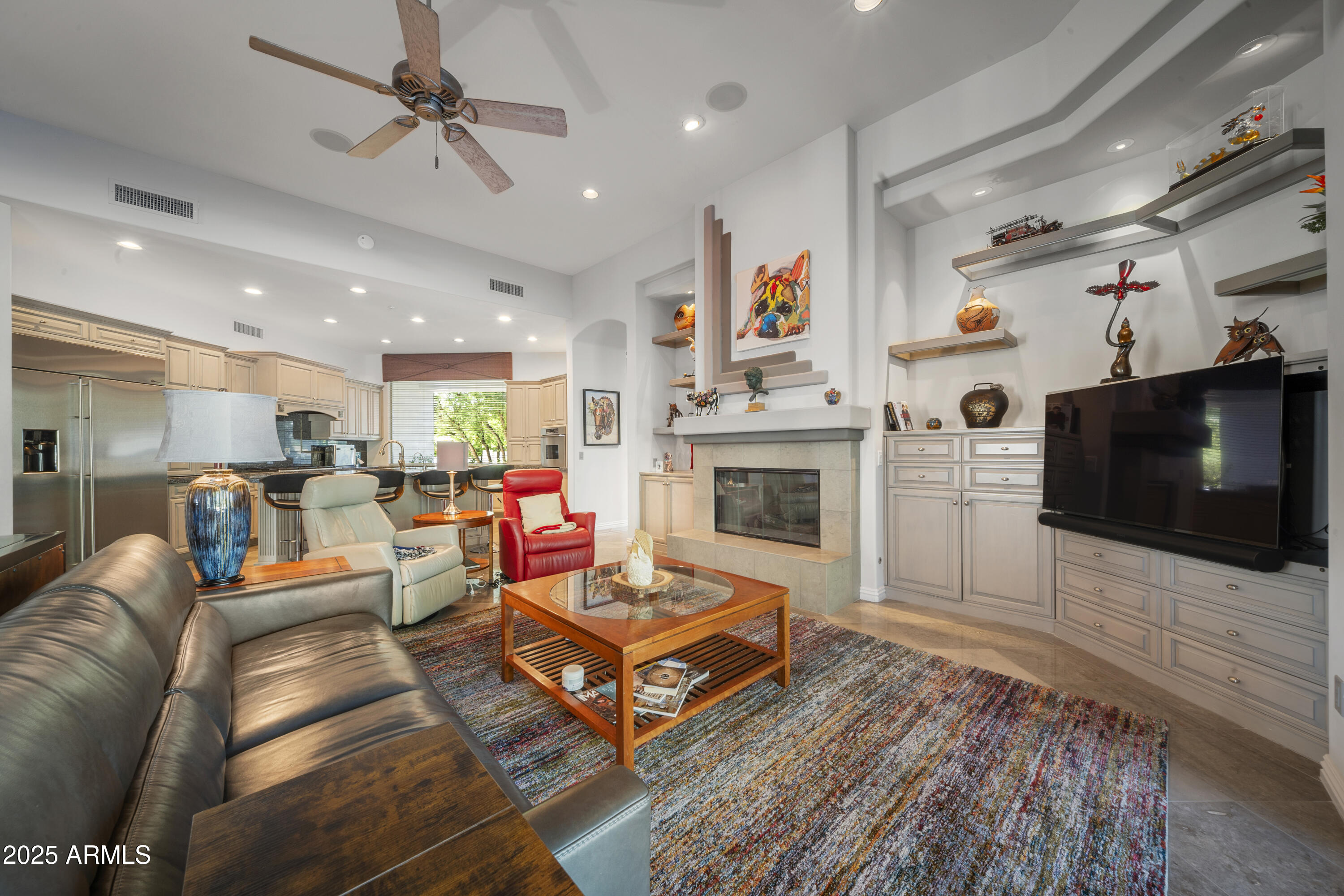 8350 E VIA DEL SOL Drive