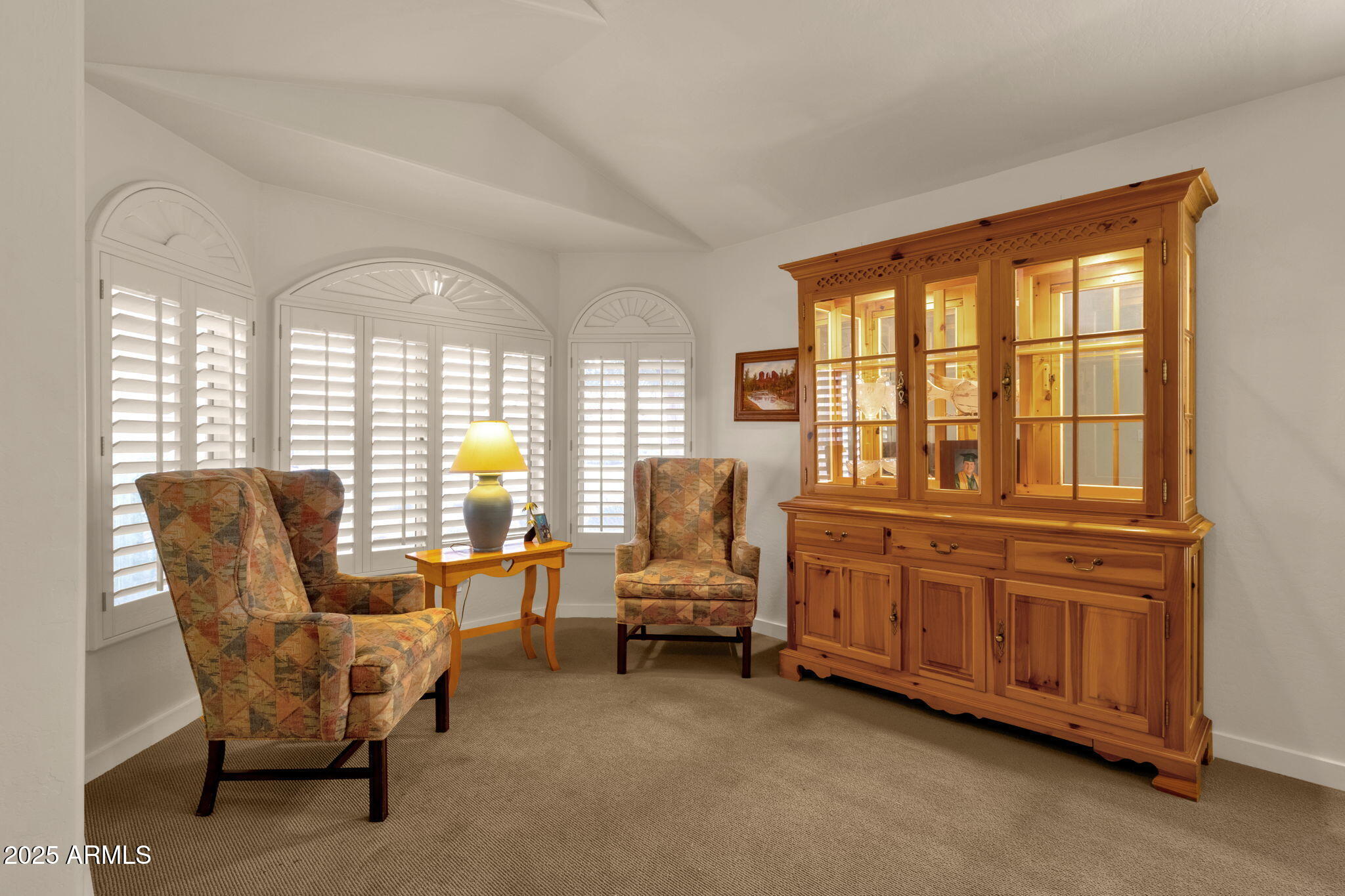 517 W AIRE LIBRE Avenue