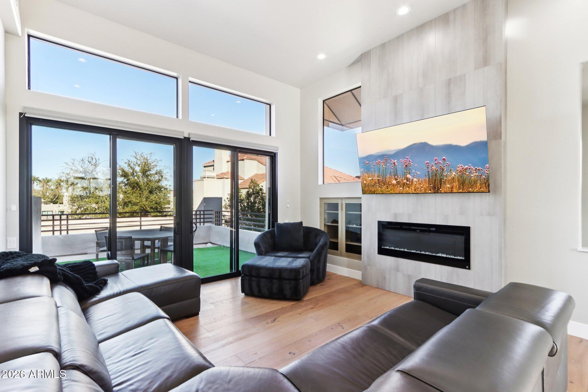 8989 N GAINEY CENTER Drive 237