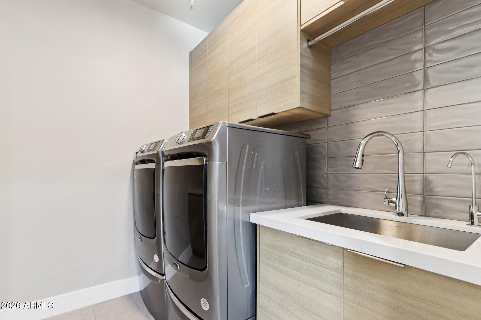 8989 N GAINEY CENTER Drive 237