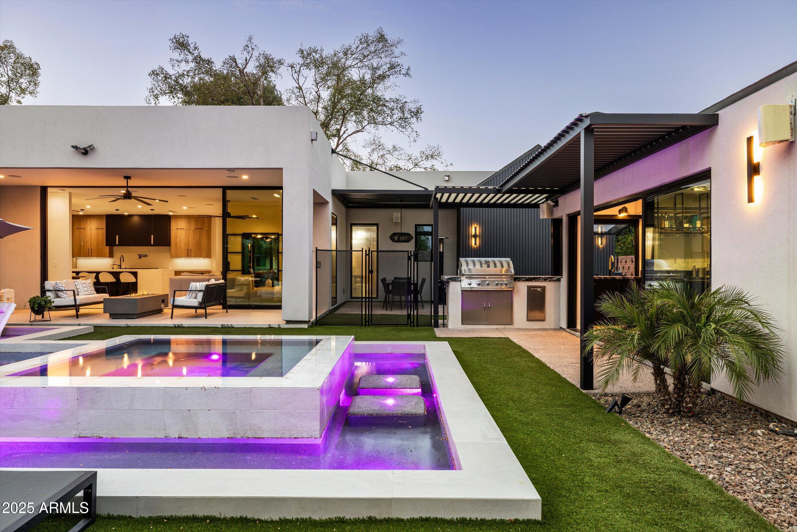 3721 E PICCADILLY Road