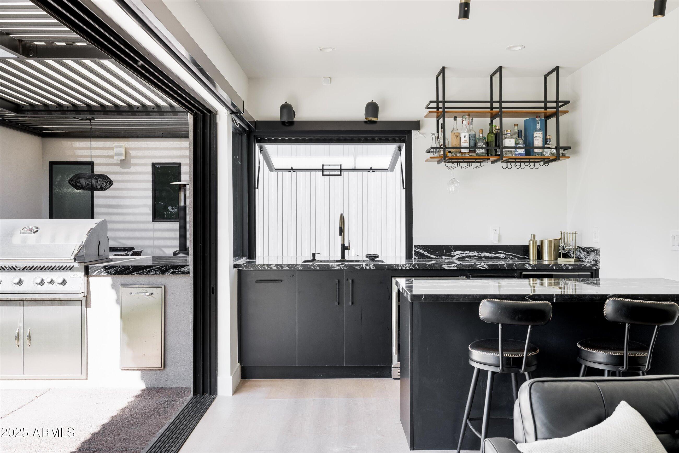 3721 E PICCADILLY Road