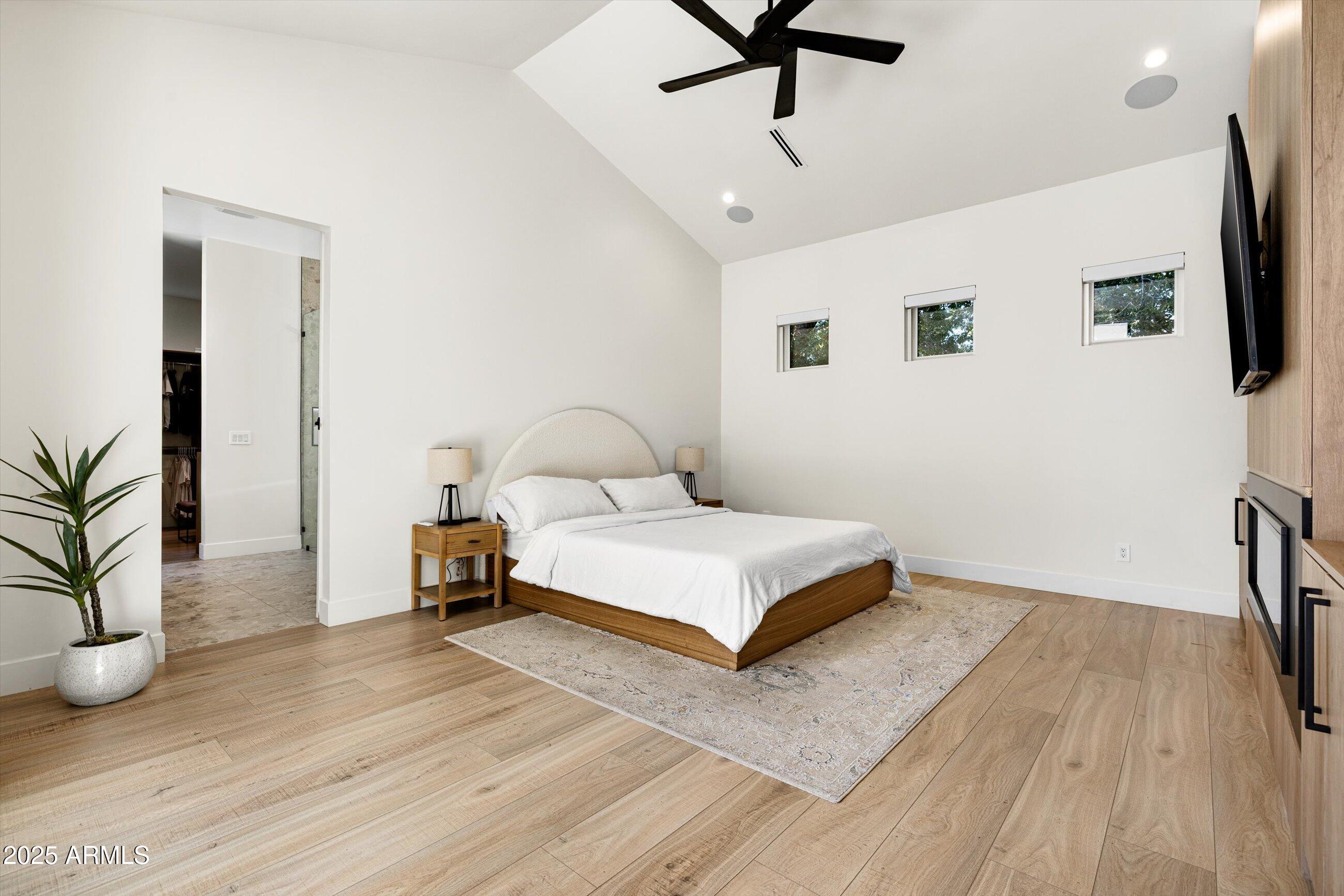 3721 E PICCADILLY Road