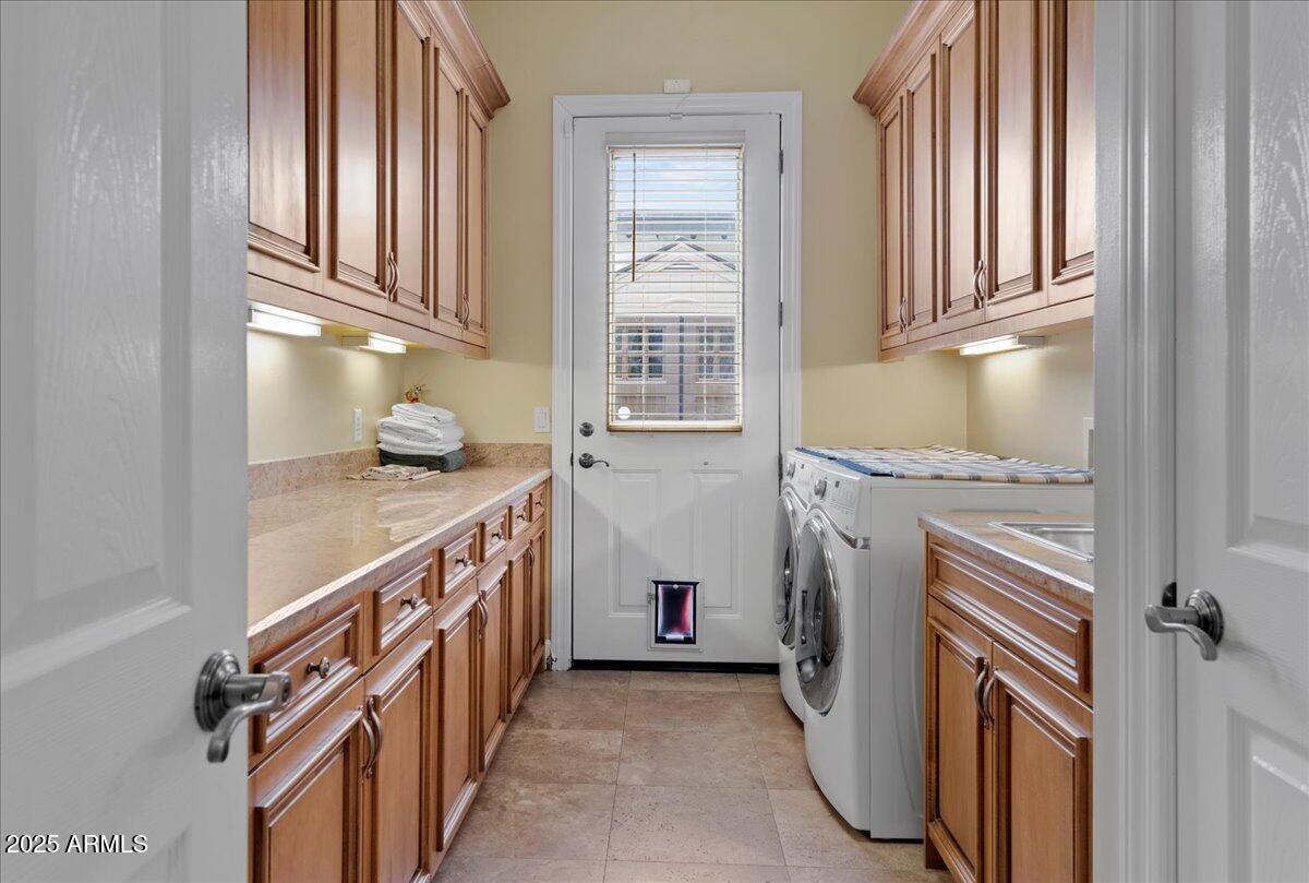 6630 E LAFAYETTE Boulevard