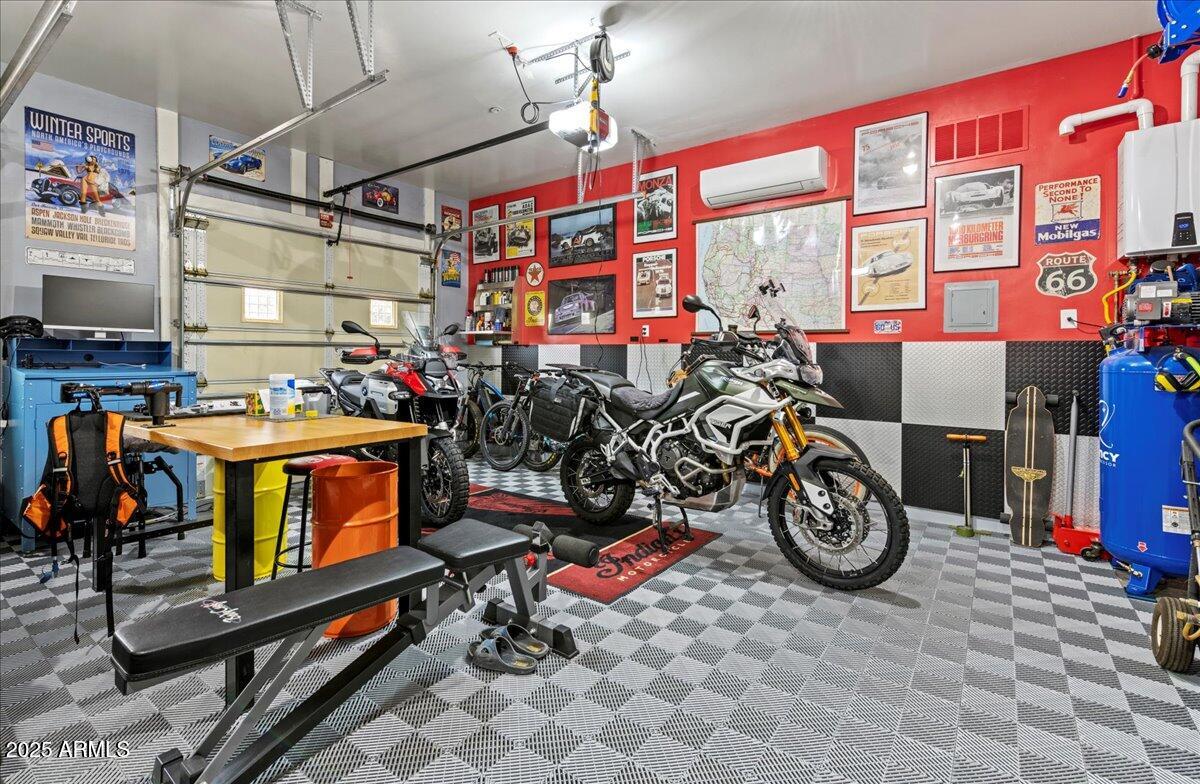 6630 E LAFAYETTE Boulevard