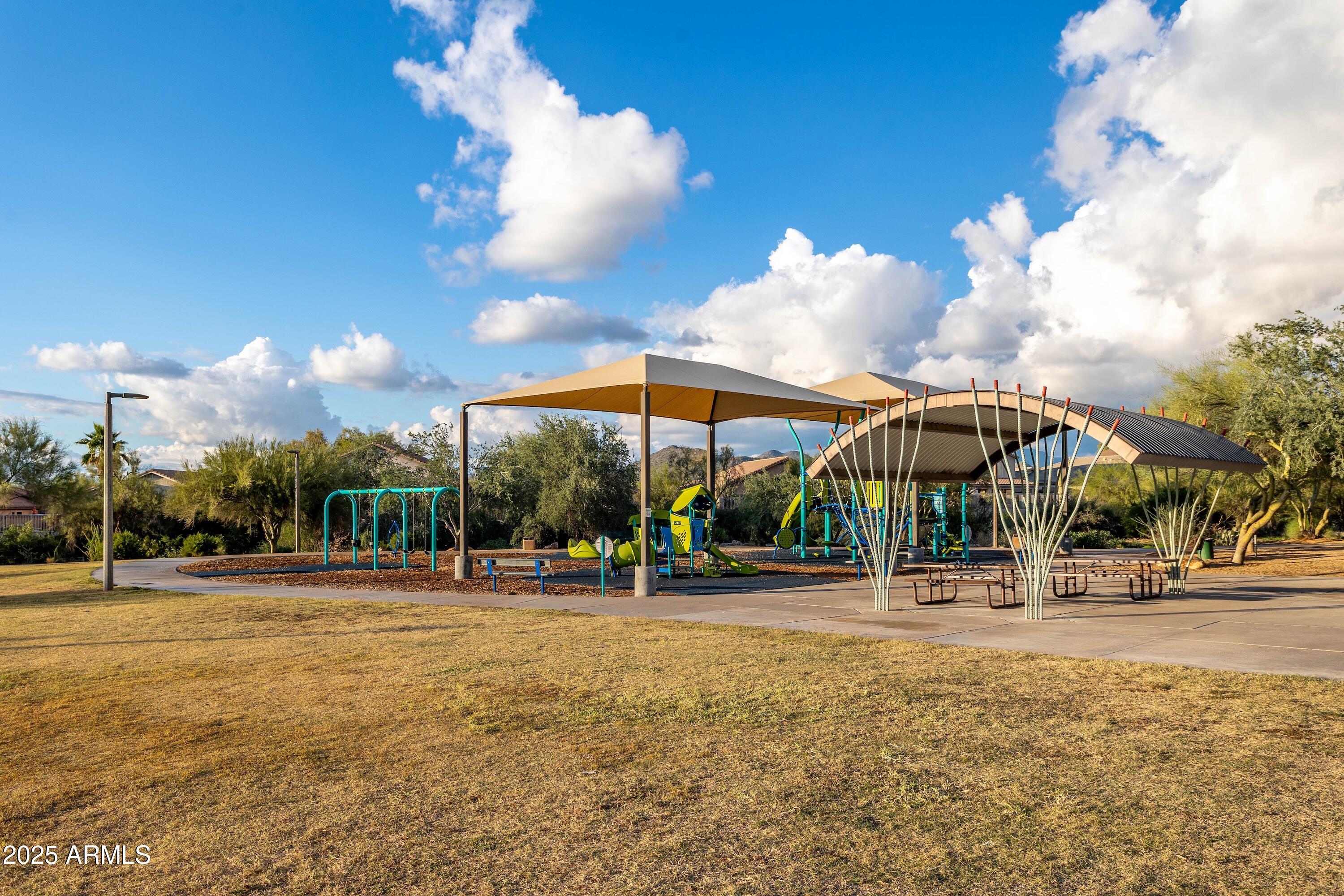 4350 E SMOKEHOUSE Trail