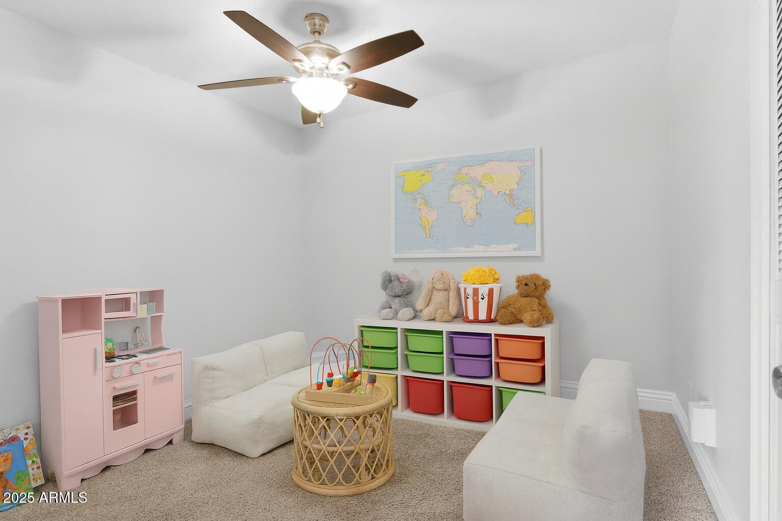 2030 W PORTOBELLO Avenue