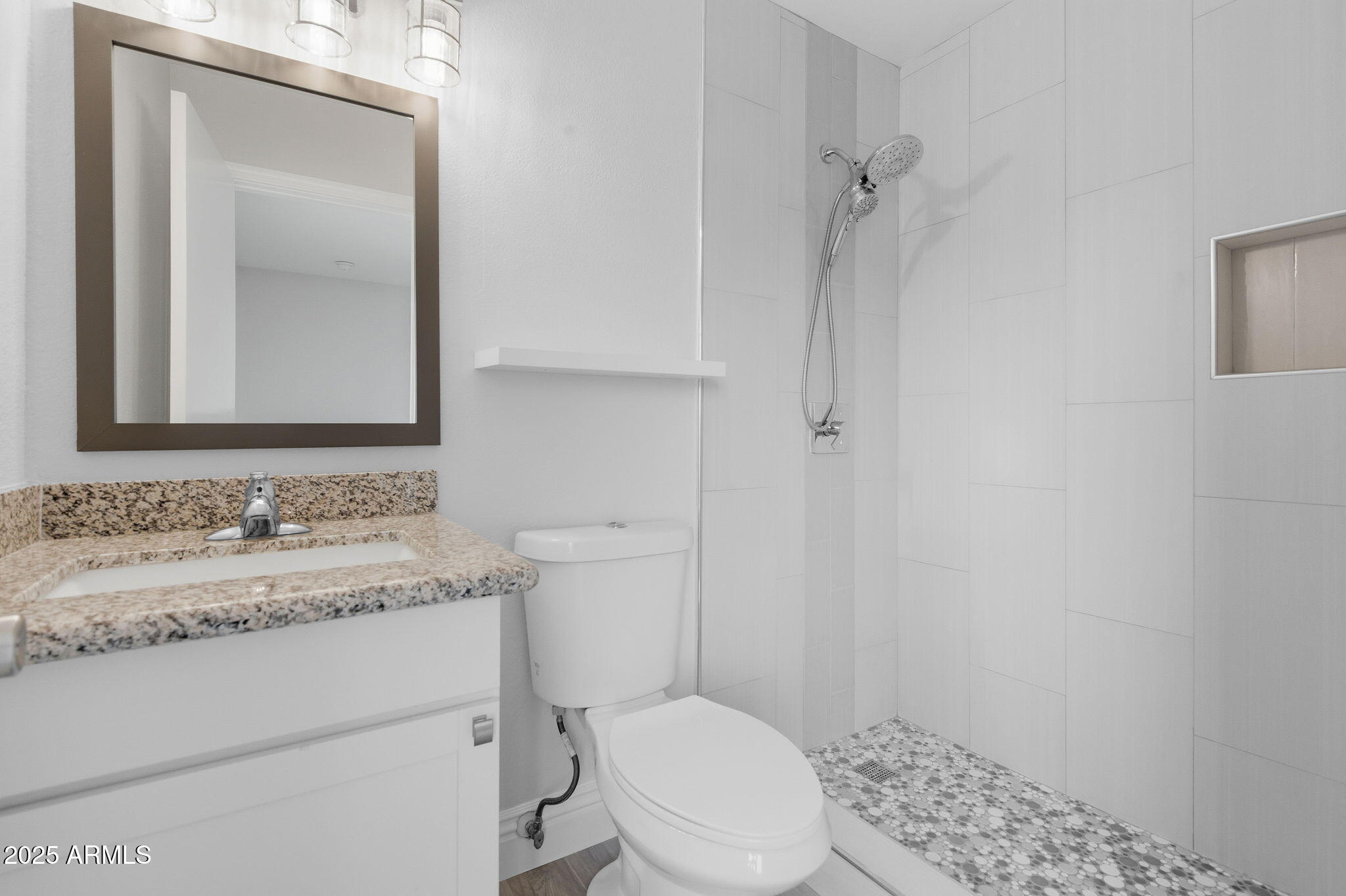 2030 W PORTOBELLO Avenue