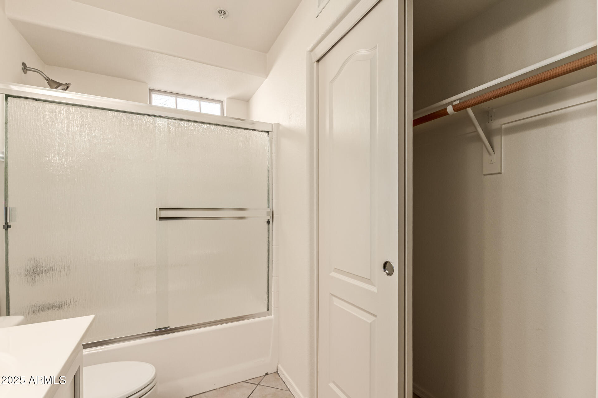 2401 E RIO SALADO Parkway 1048