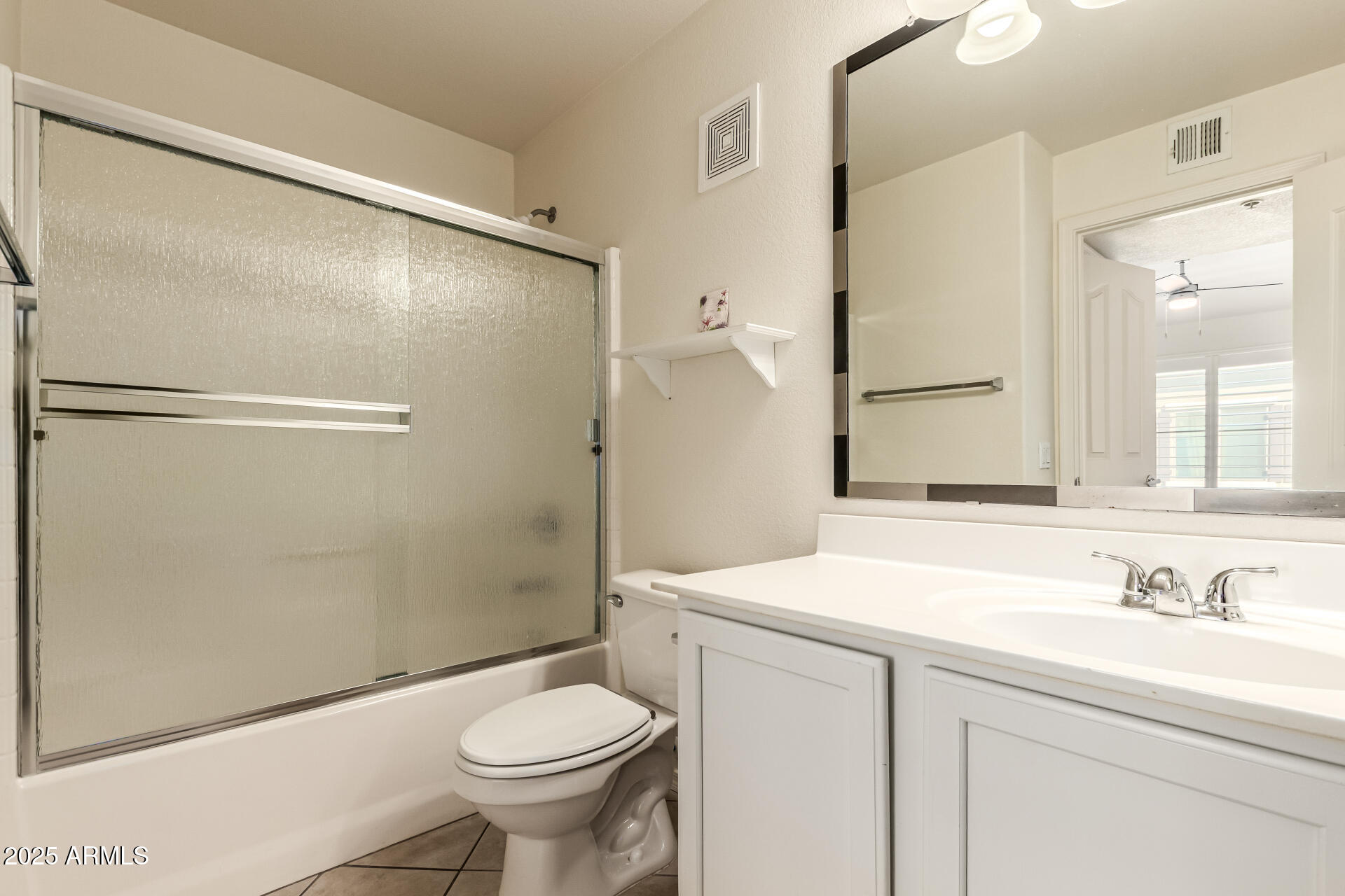 2401 E RIO SALADO Parkway 1048