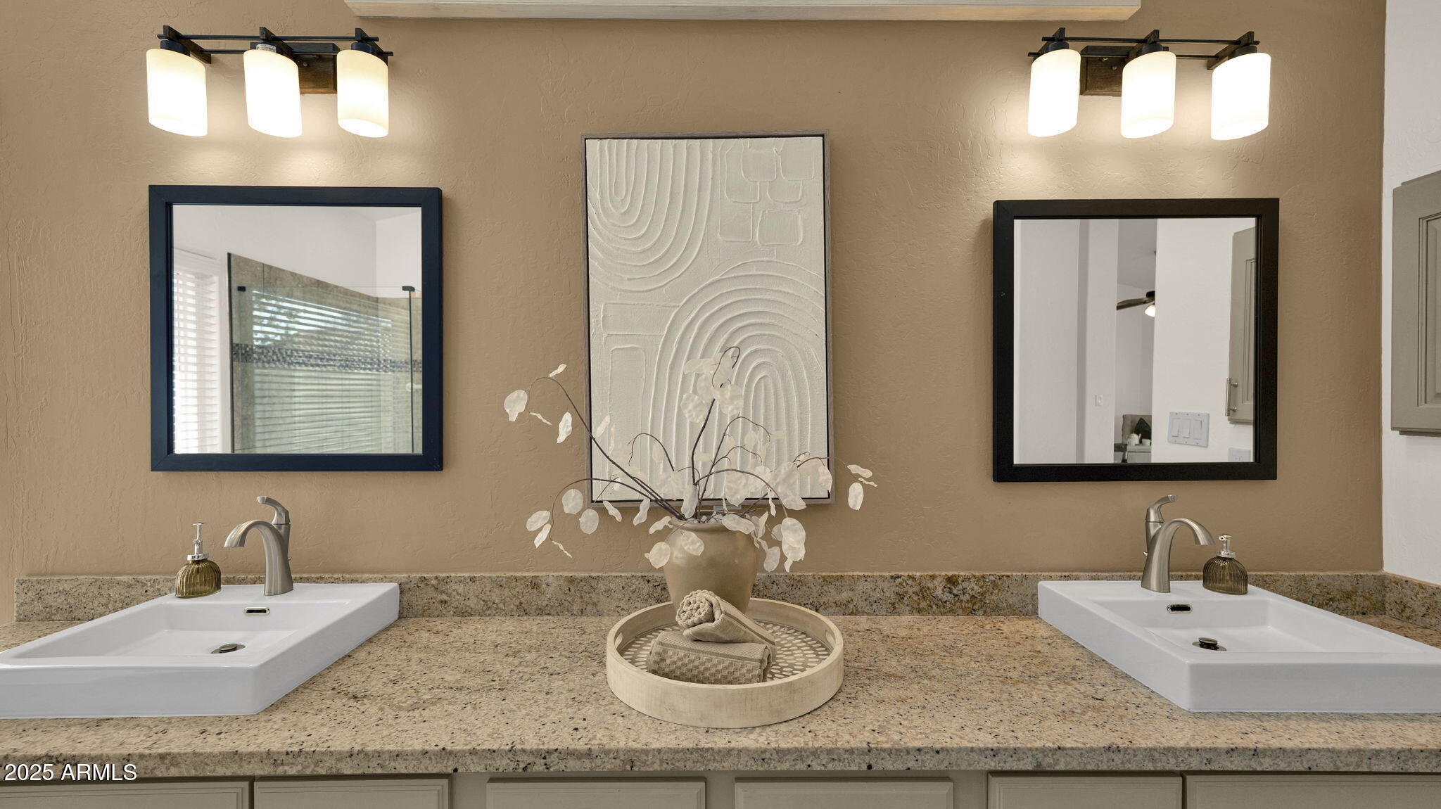 2545 E CATHEDRAL ROCK Drive