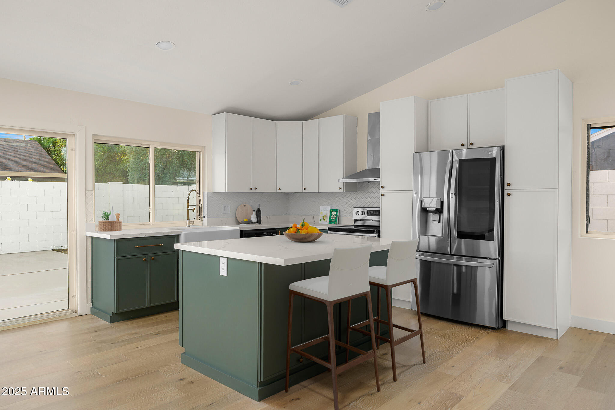 2607 E CORRINE Drive