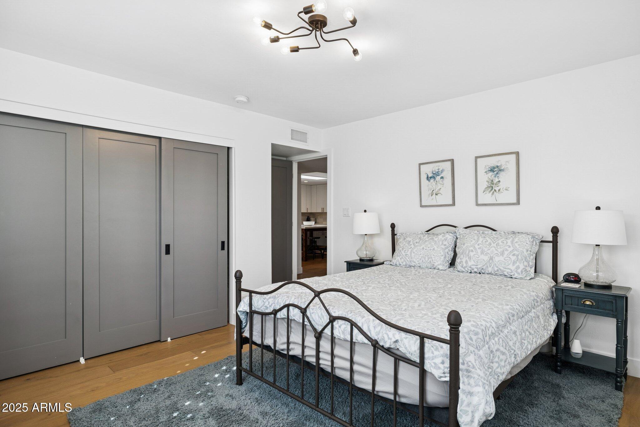 2044 E SMOKETREE Drive