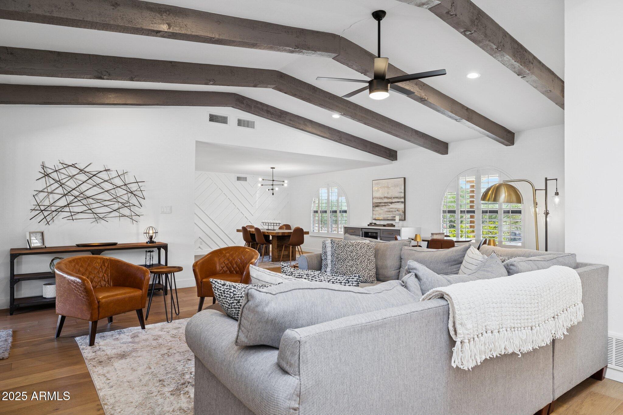 2044 E SMOKETREE Drive