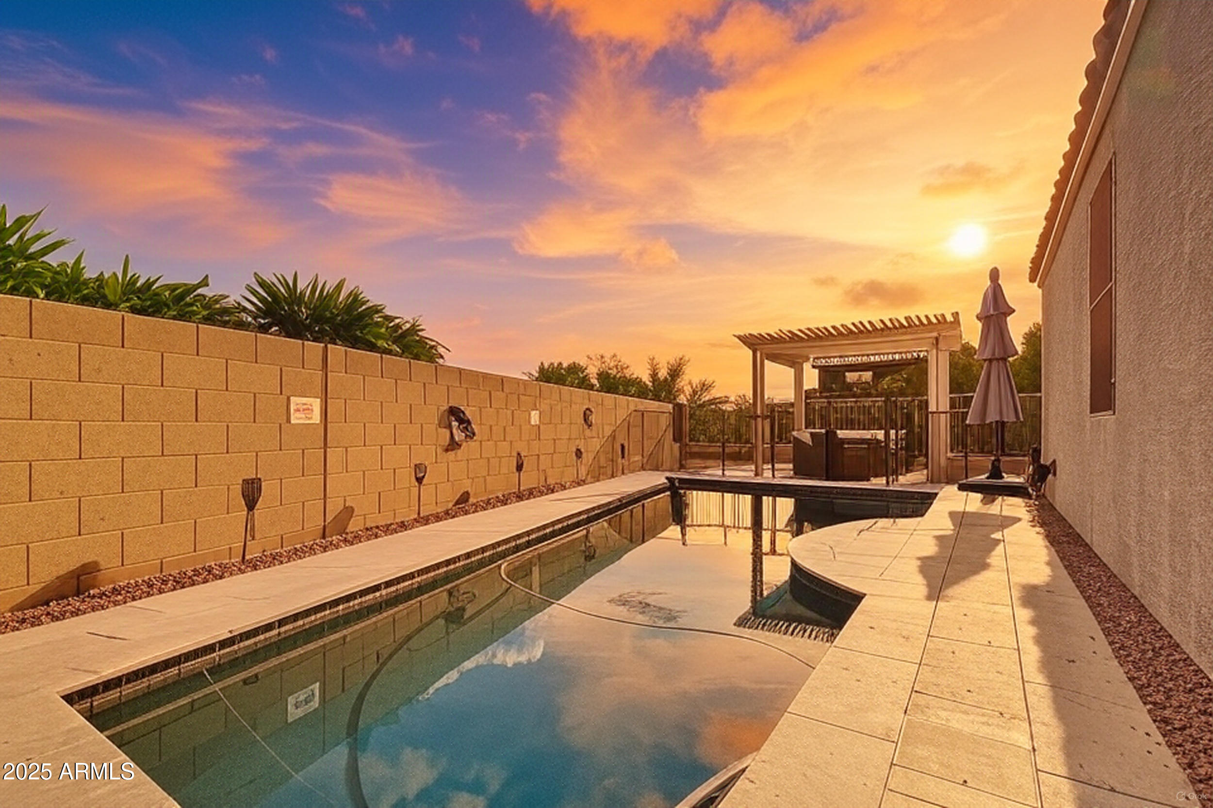 37104 N BIG BEND Road