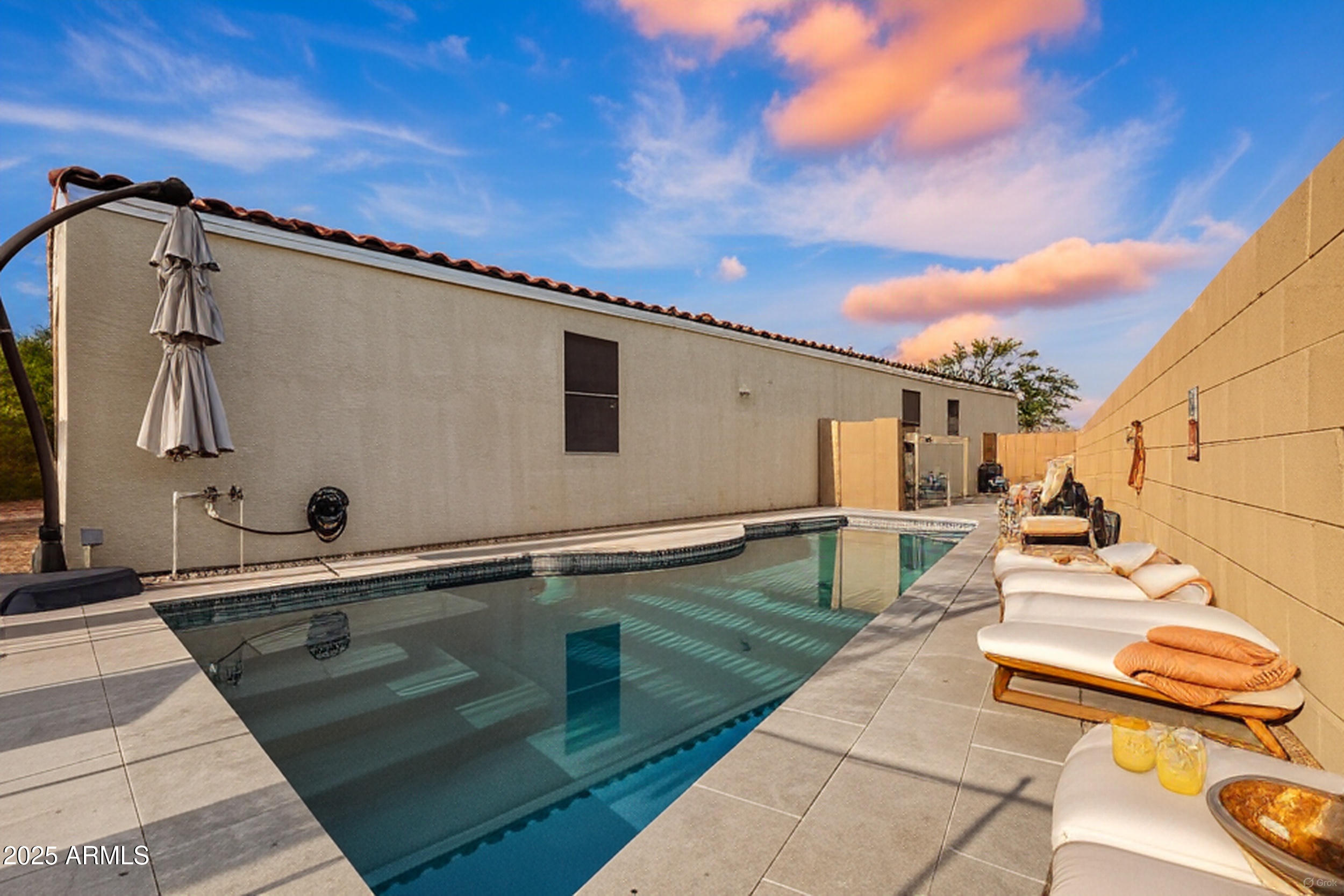 37104 N BIG BEND Road