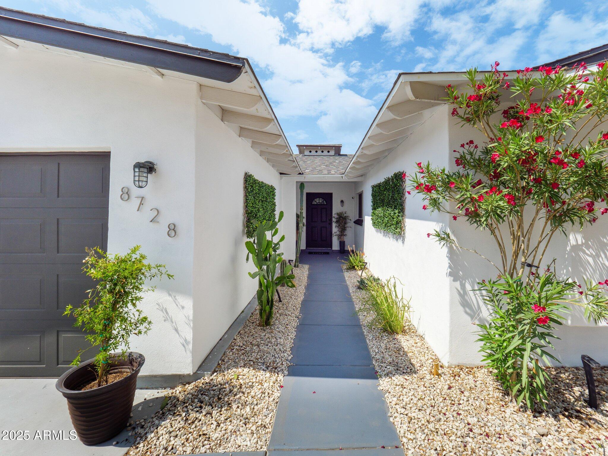 8728 E MONTE VISTA Road