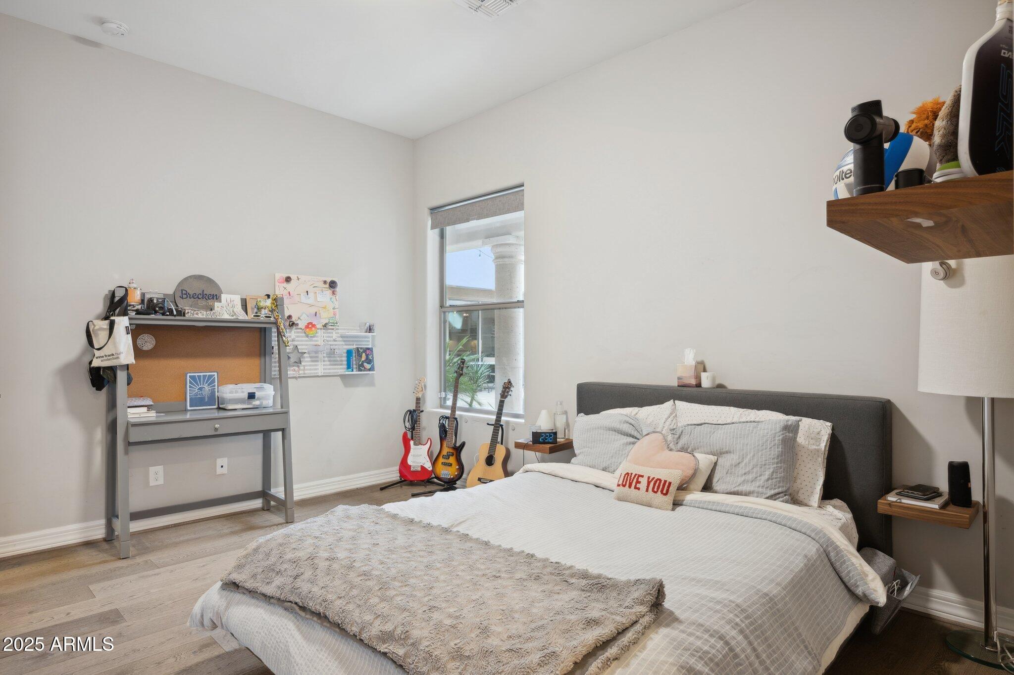 5237 E MONTGOMERY Road