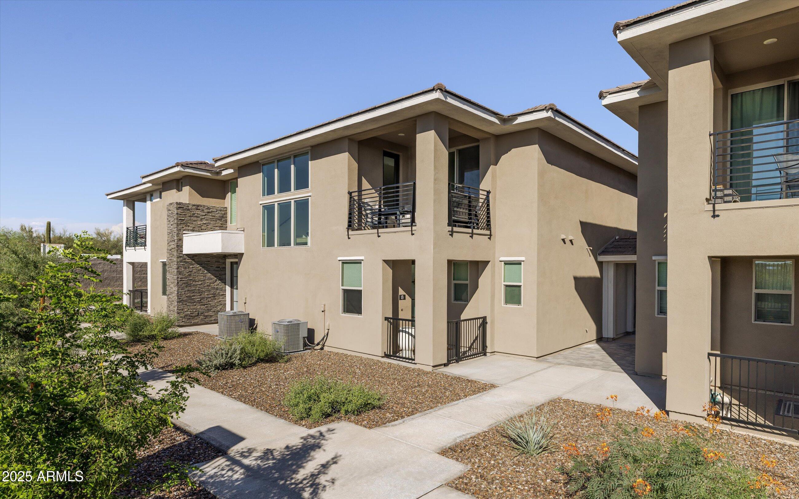 2121 W Sonoran Desert Drive 8