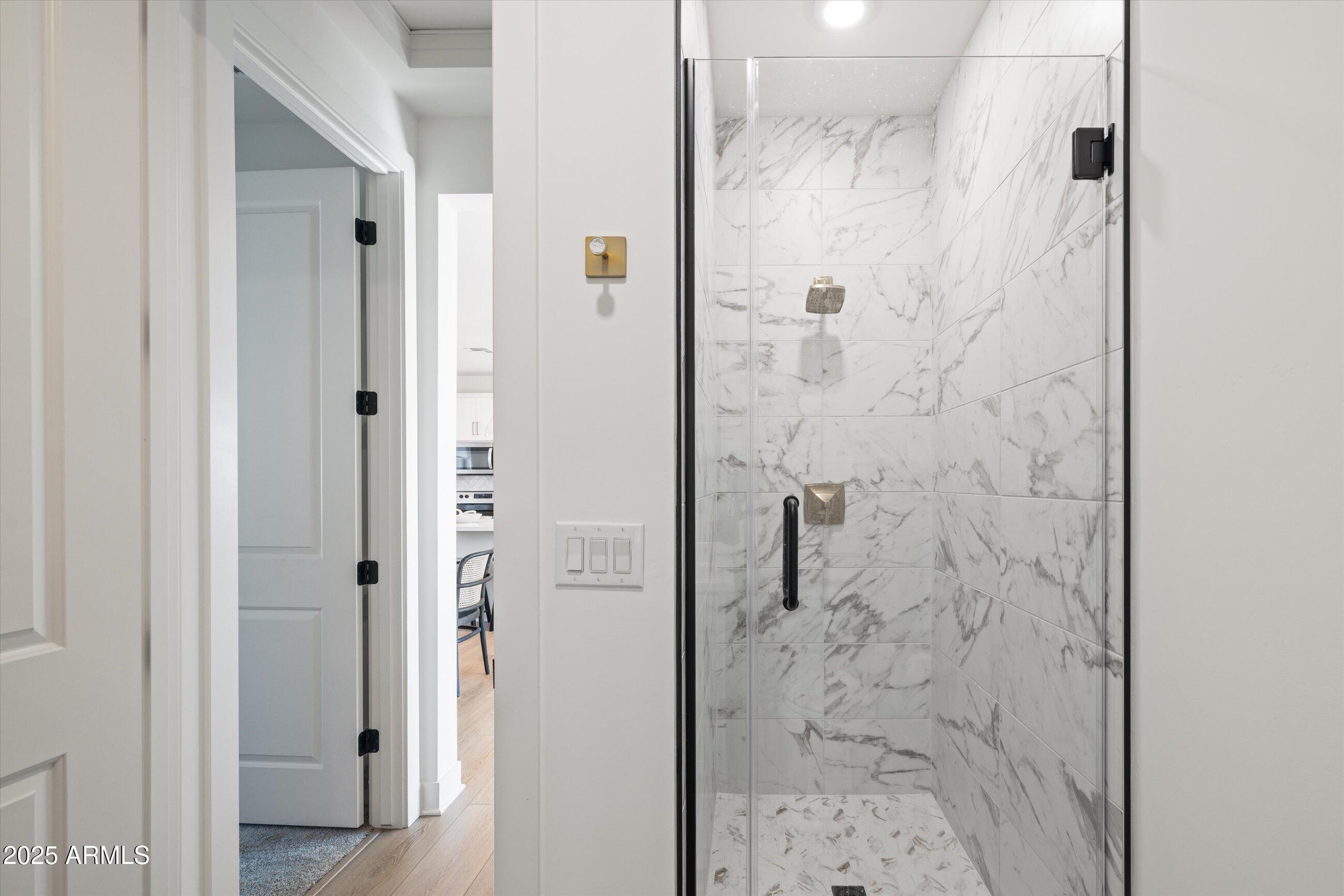 2121 W Sonoran Desert Drive 8