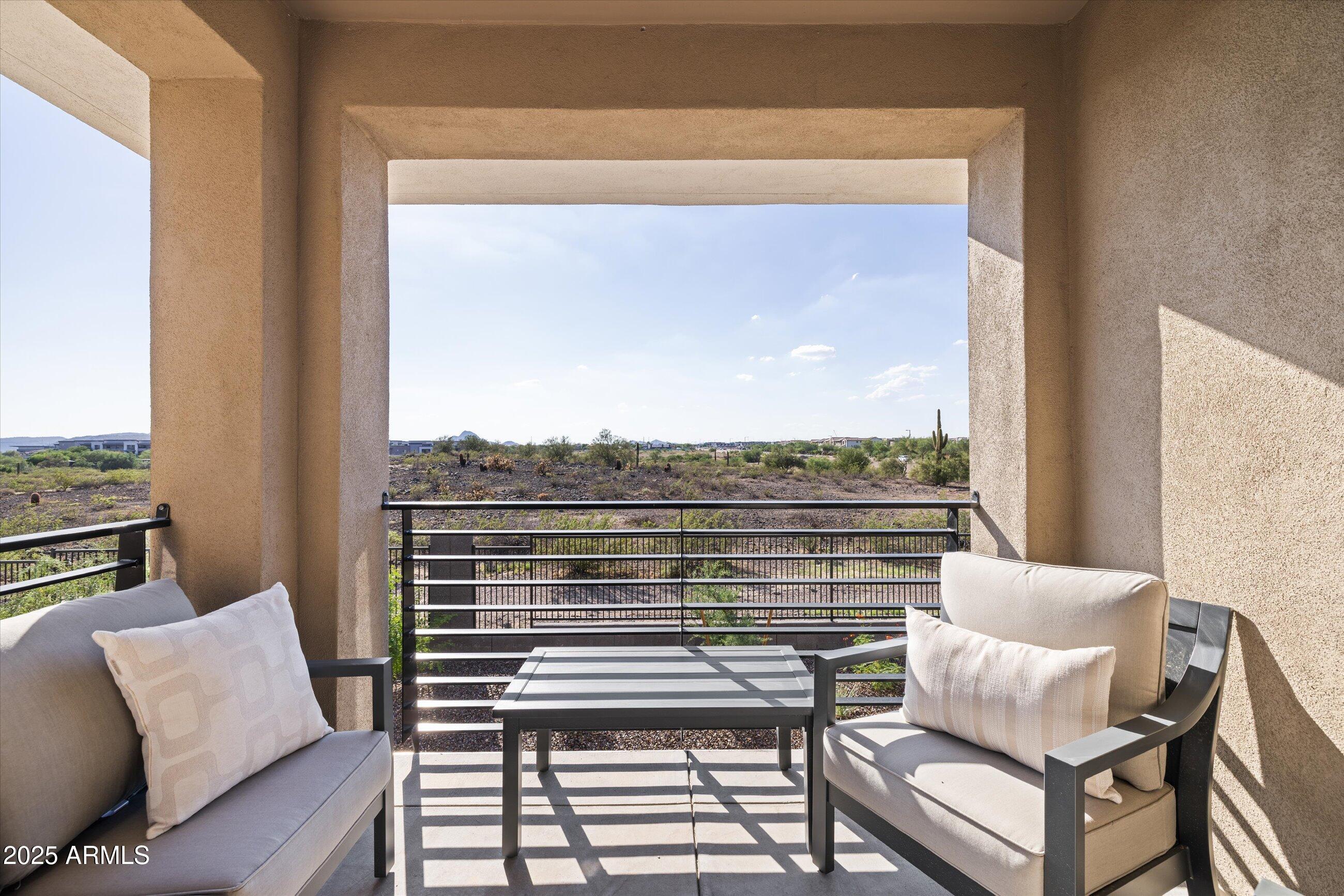 2121 W Sonoran Desert Drive 8