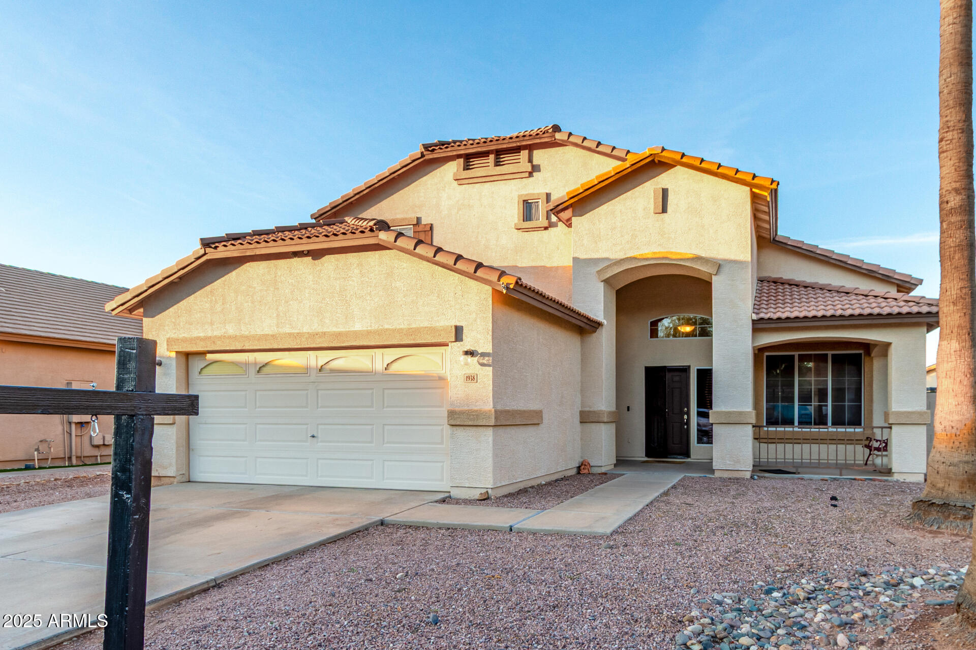 1938 E LOS ALAMOS Street