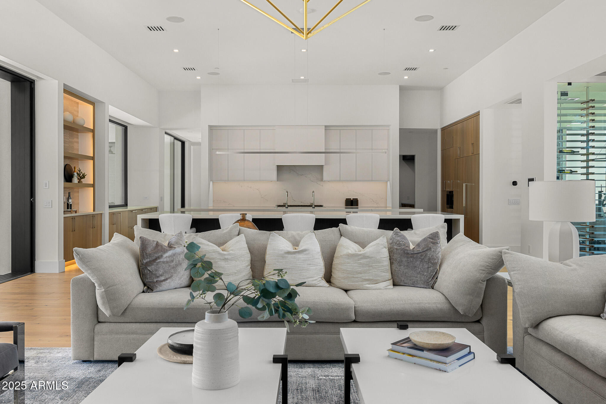 5800 N MONTE VISTA Drive