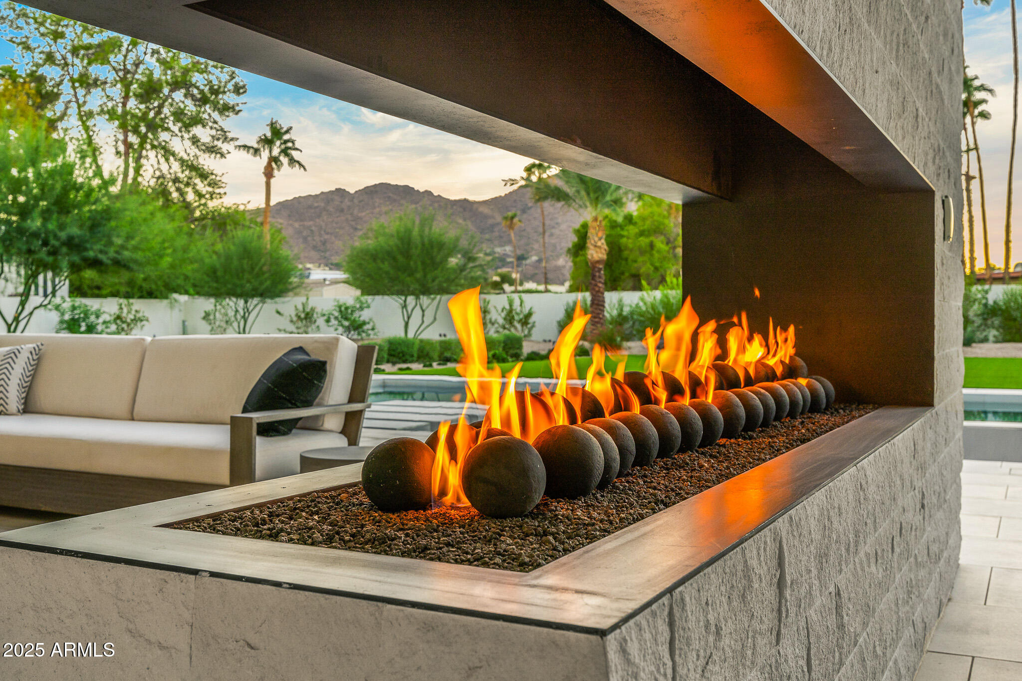 5800 N MONTE VISTA Drive