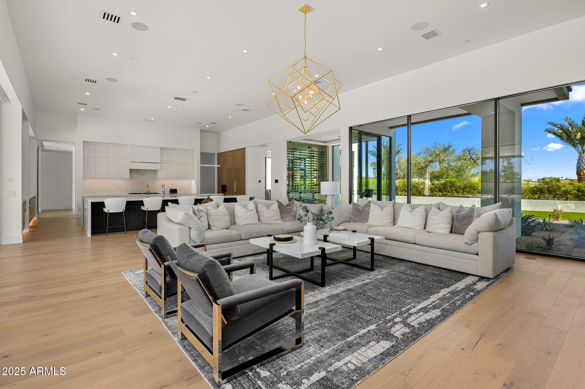 5800 N MONTE VISTA Drive