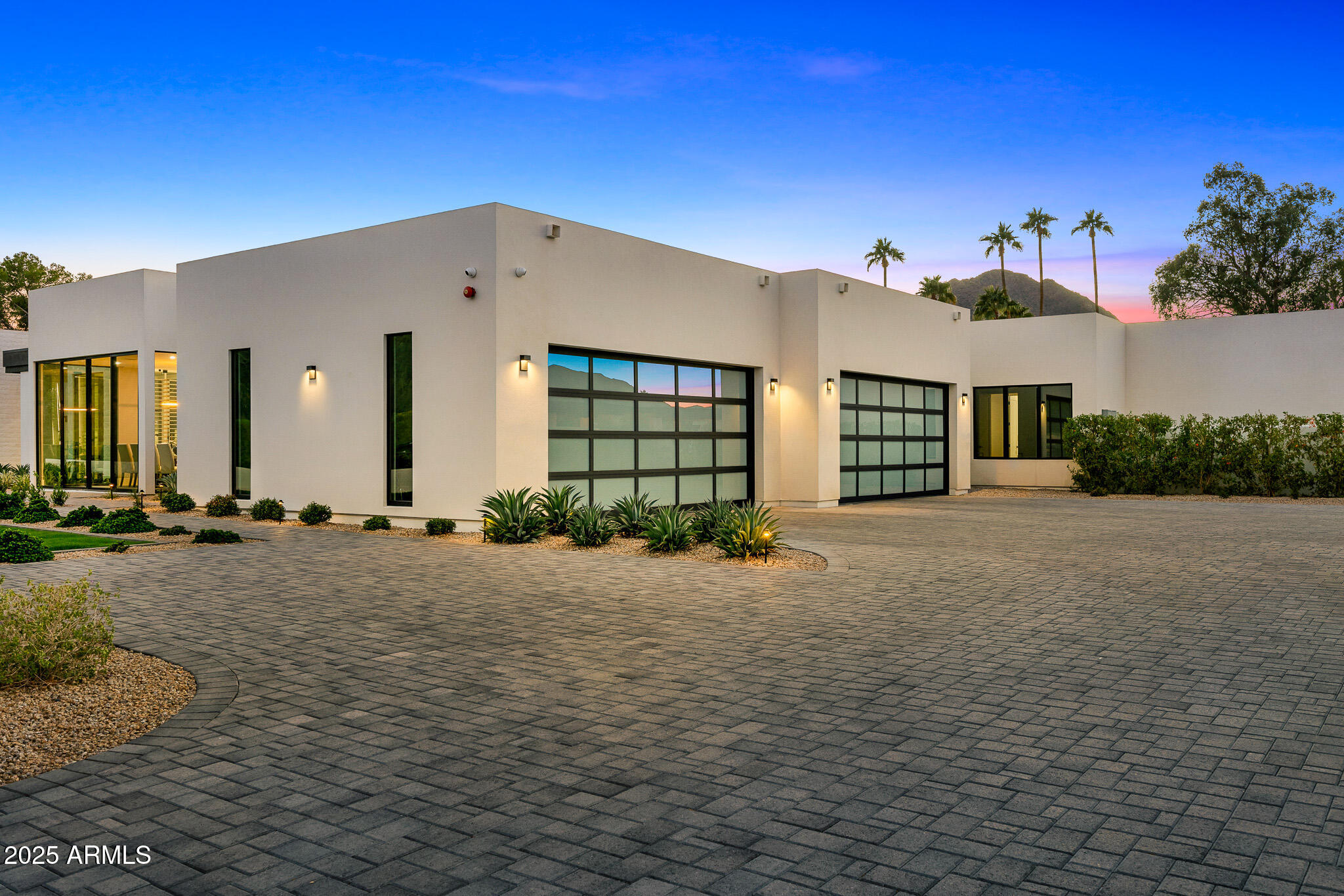 5800 N MONTE VISTA Drive