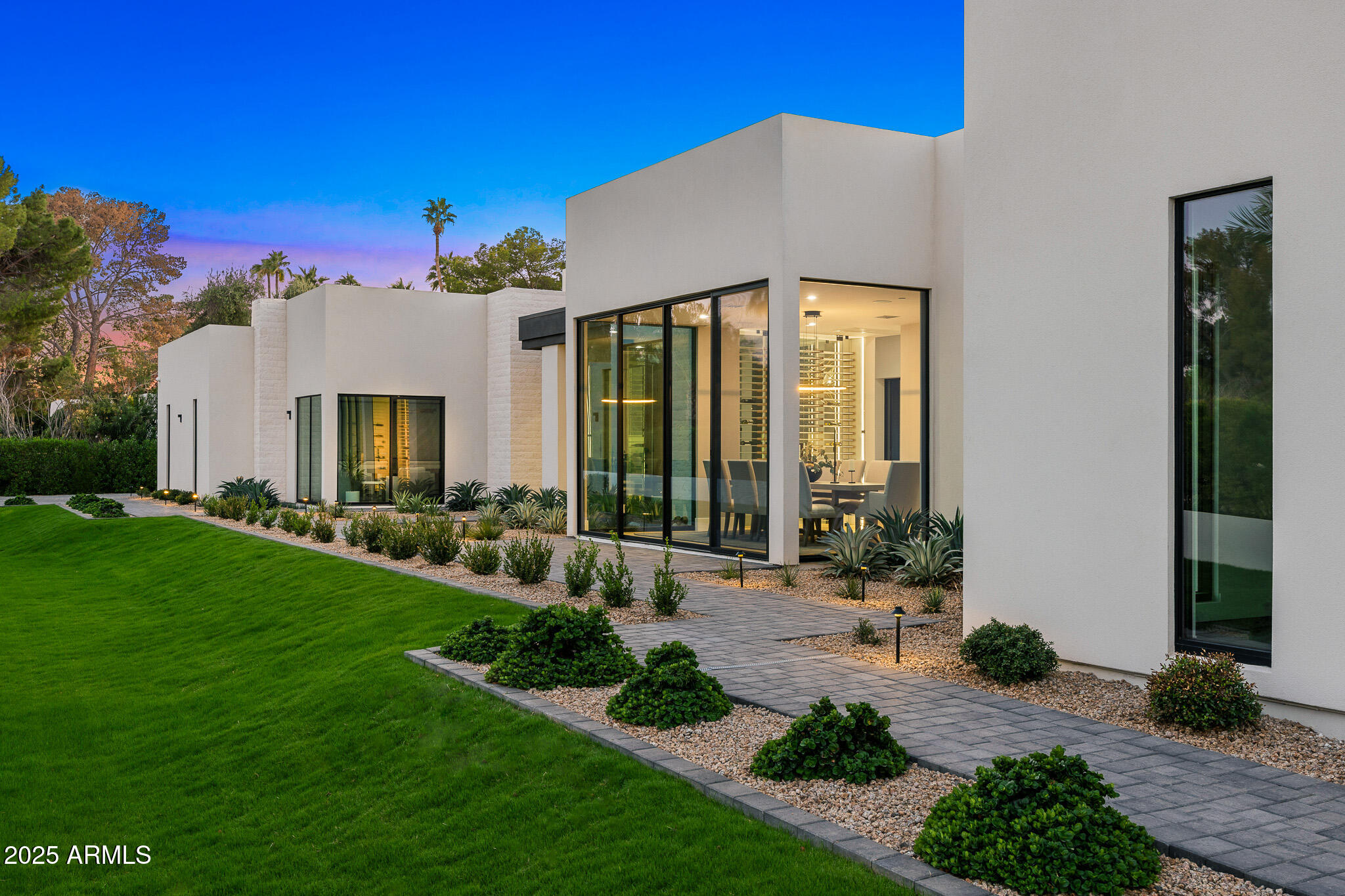 5800 N MONTE VISTA Drive