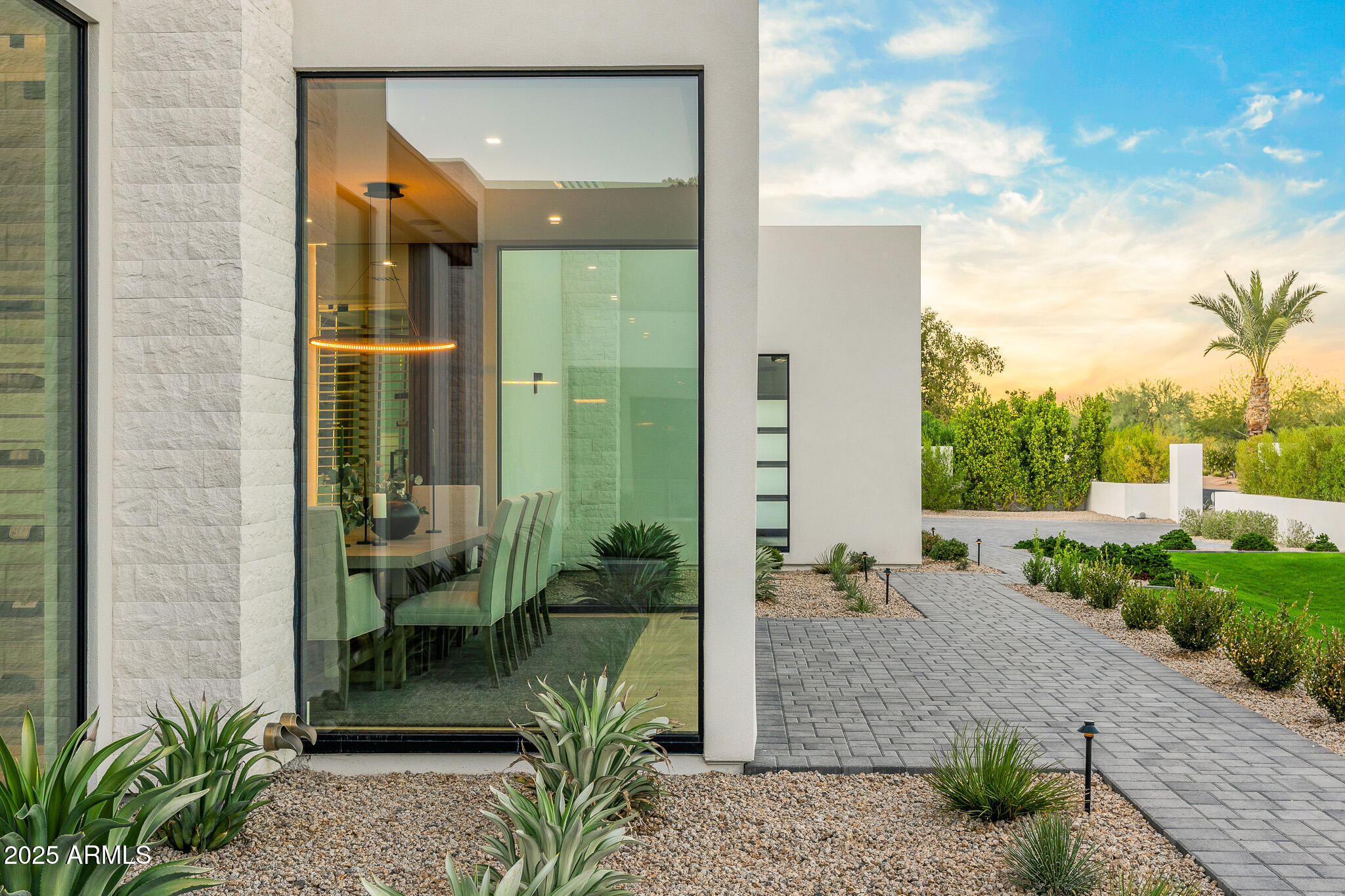 5800 N MONTE VISTA Drive