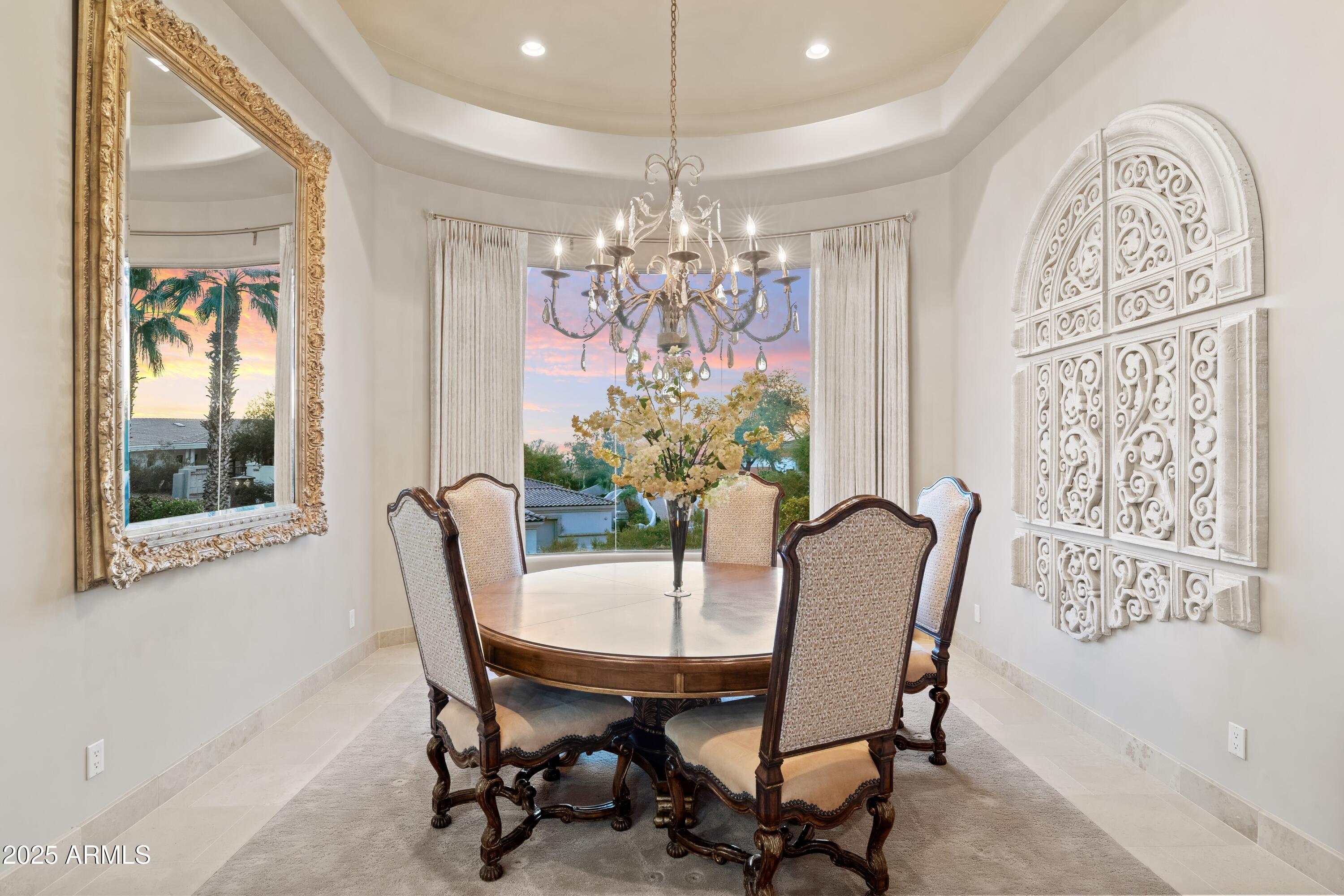 6621 N ARIZONA BILTMORE Circle