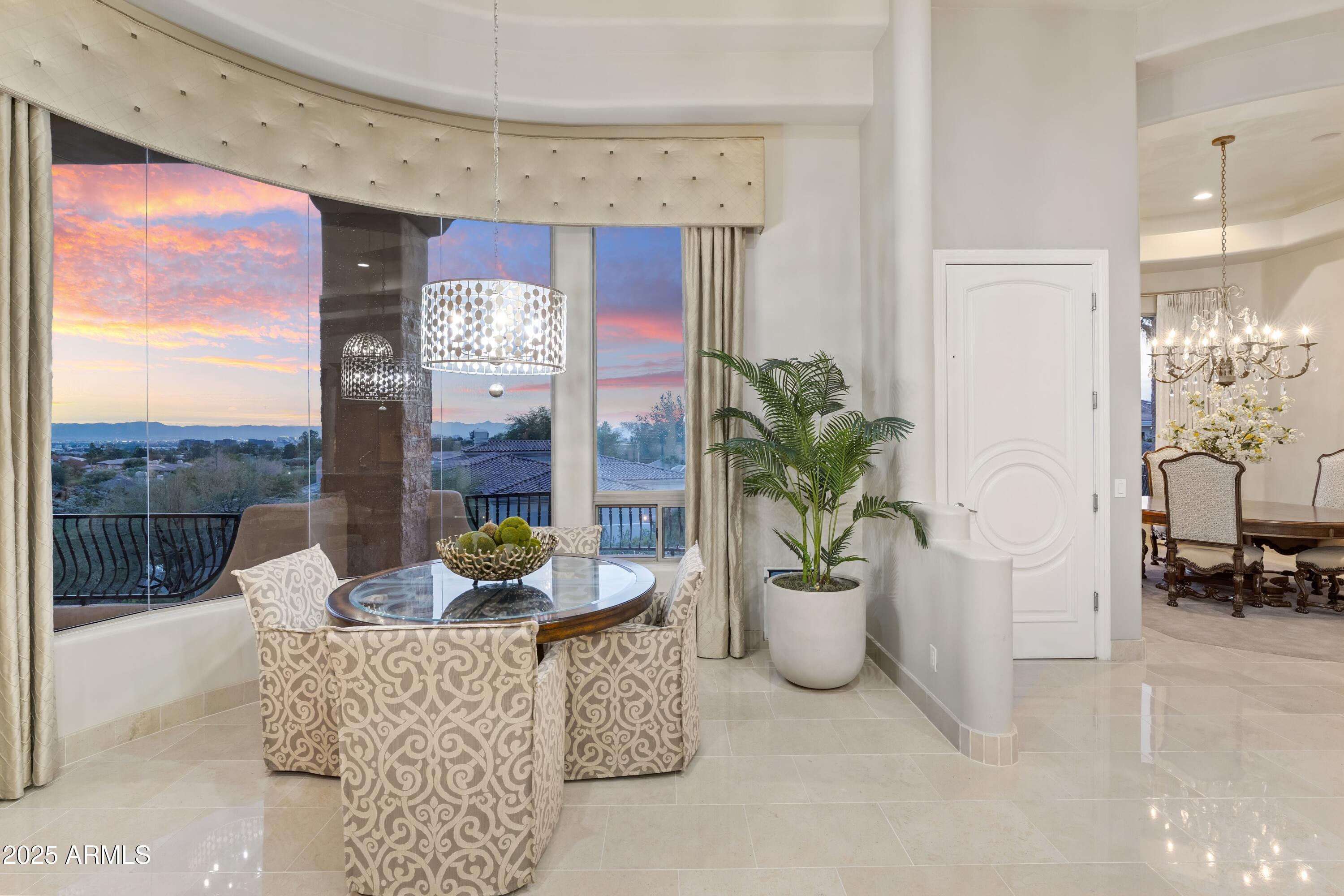 6621 N ARIZONA BILTMORE Circle