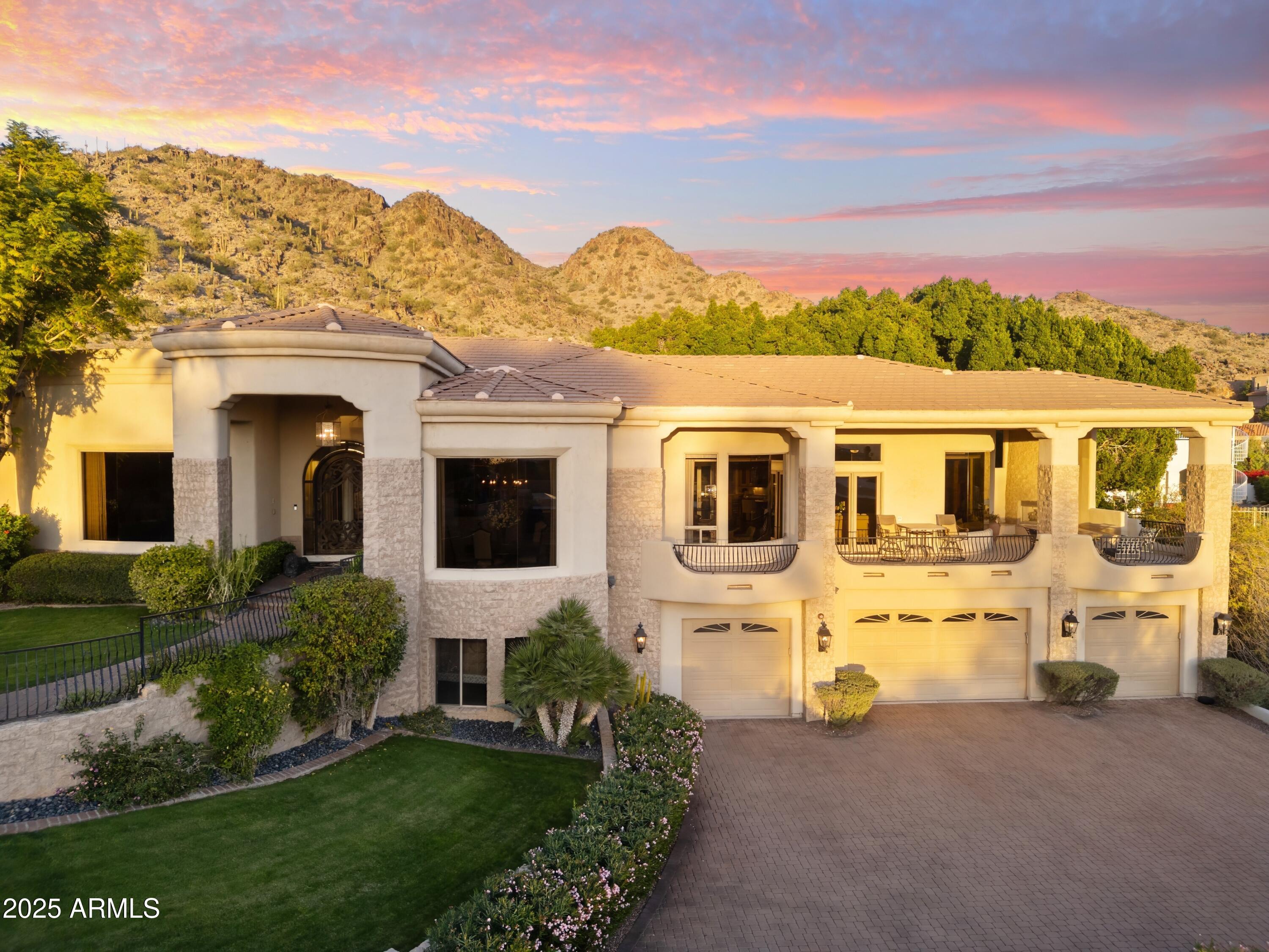 6621 N ARIZONA BILTMORE Circle