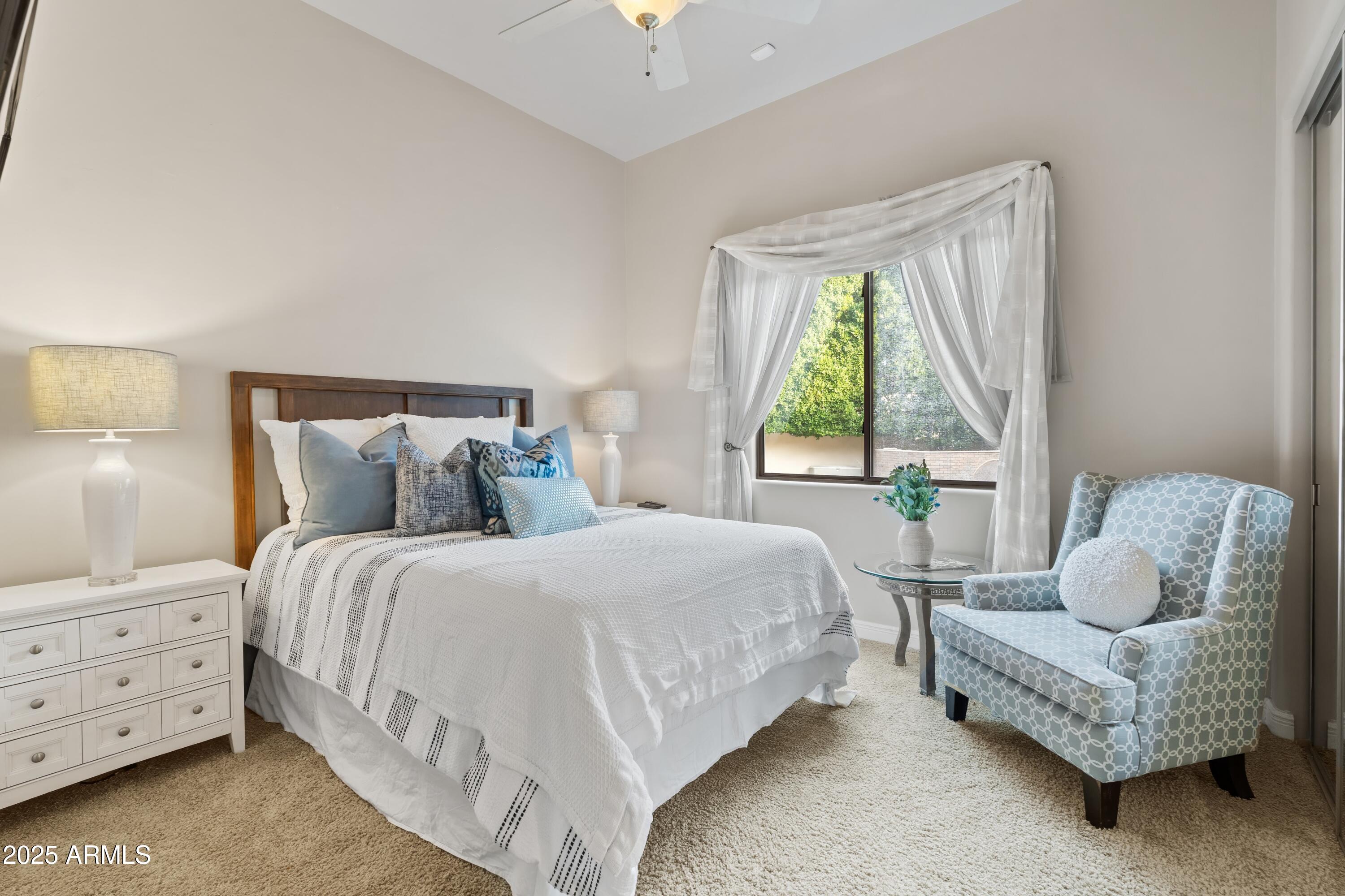 6621 N ARIZONA BILTMORE Circle