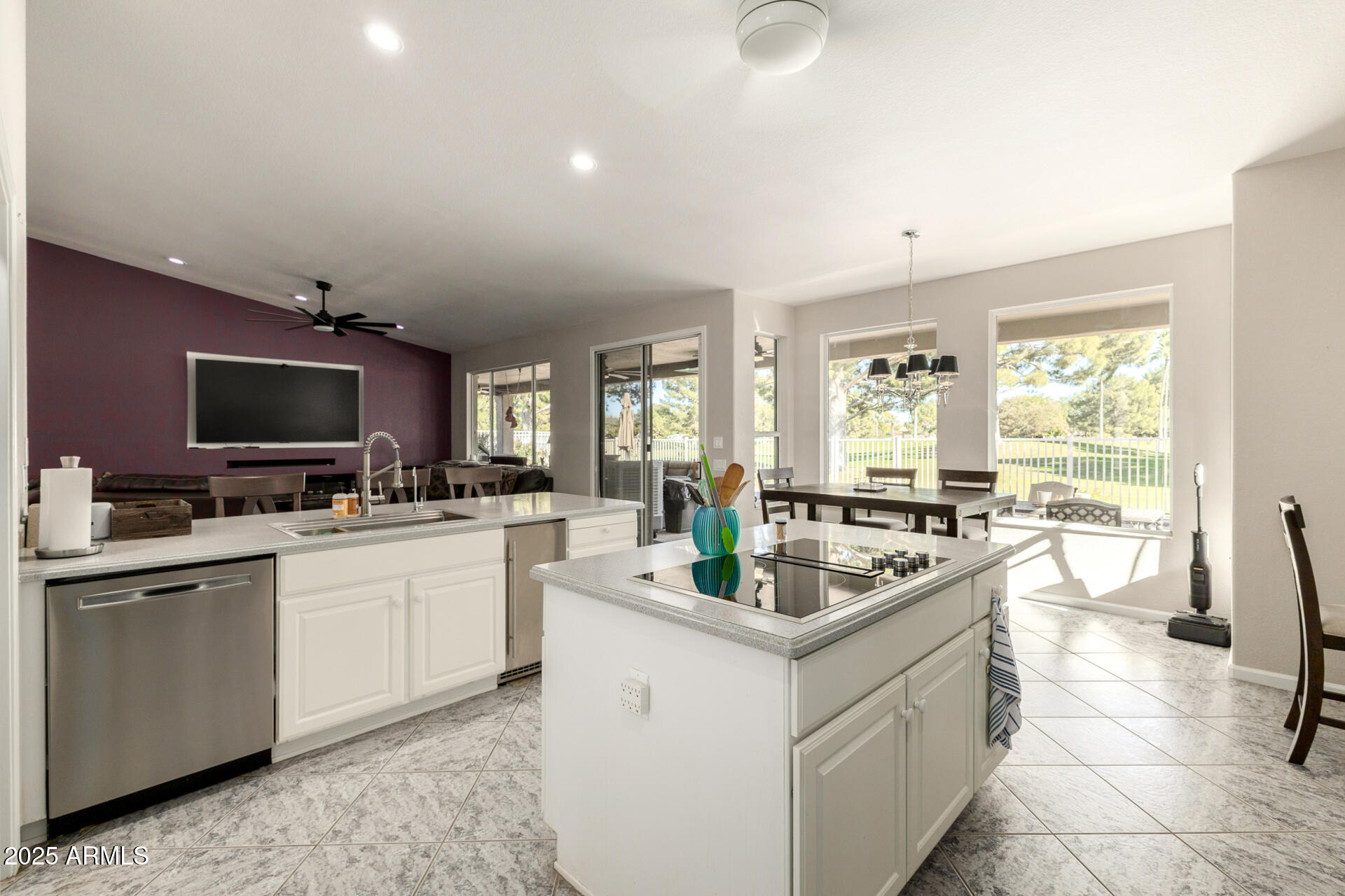 5733 S AMBERWOOD Drive