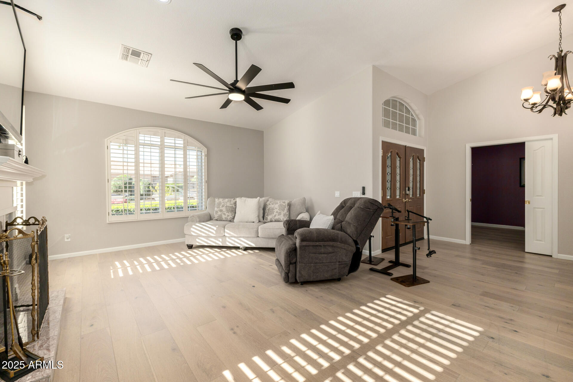 5733 S AMBERWOOD Drive