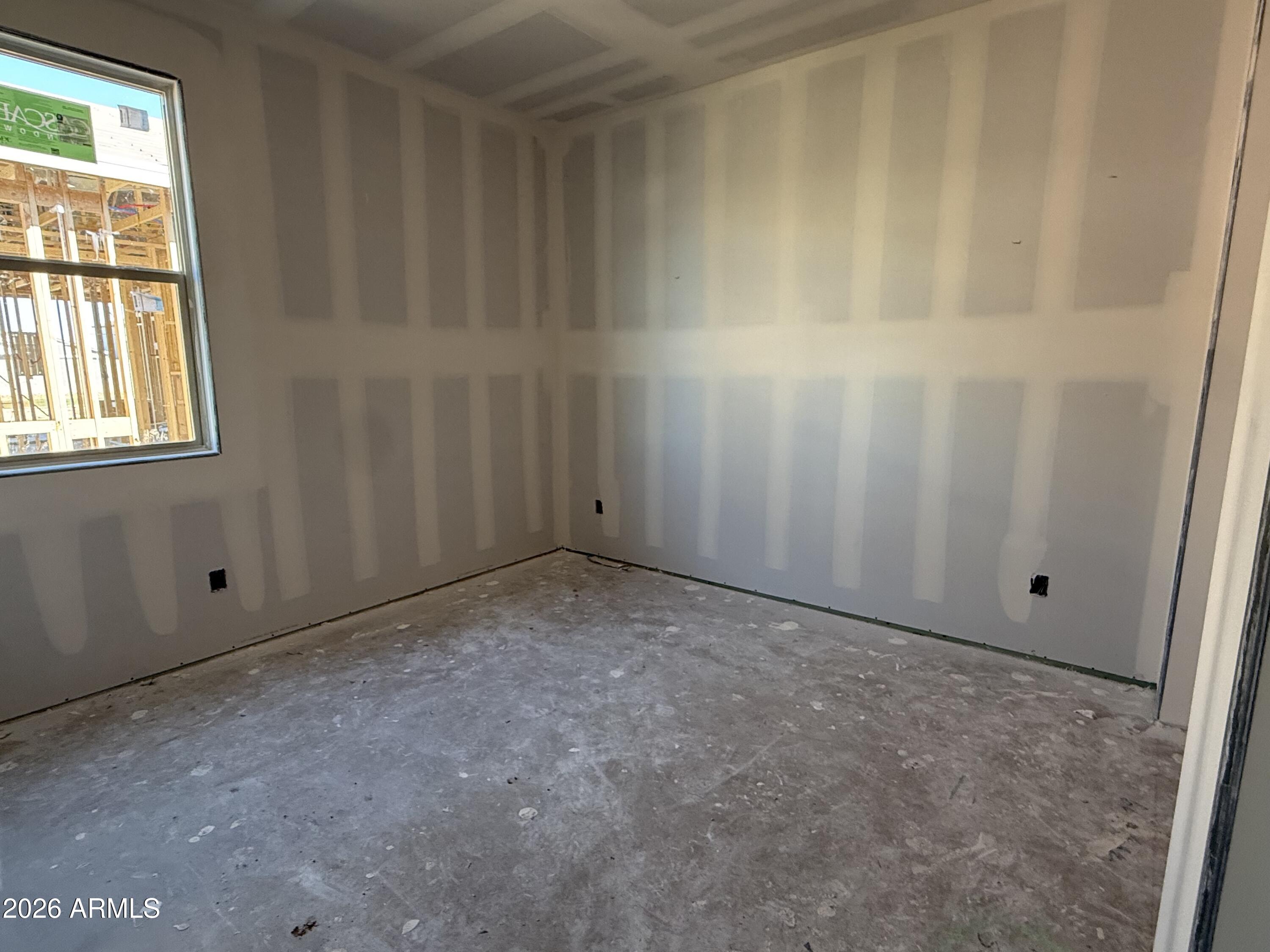 9537 W TAMARISK Avenue