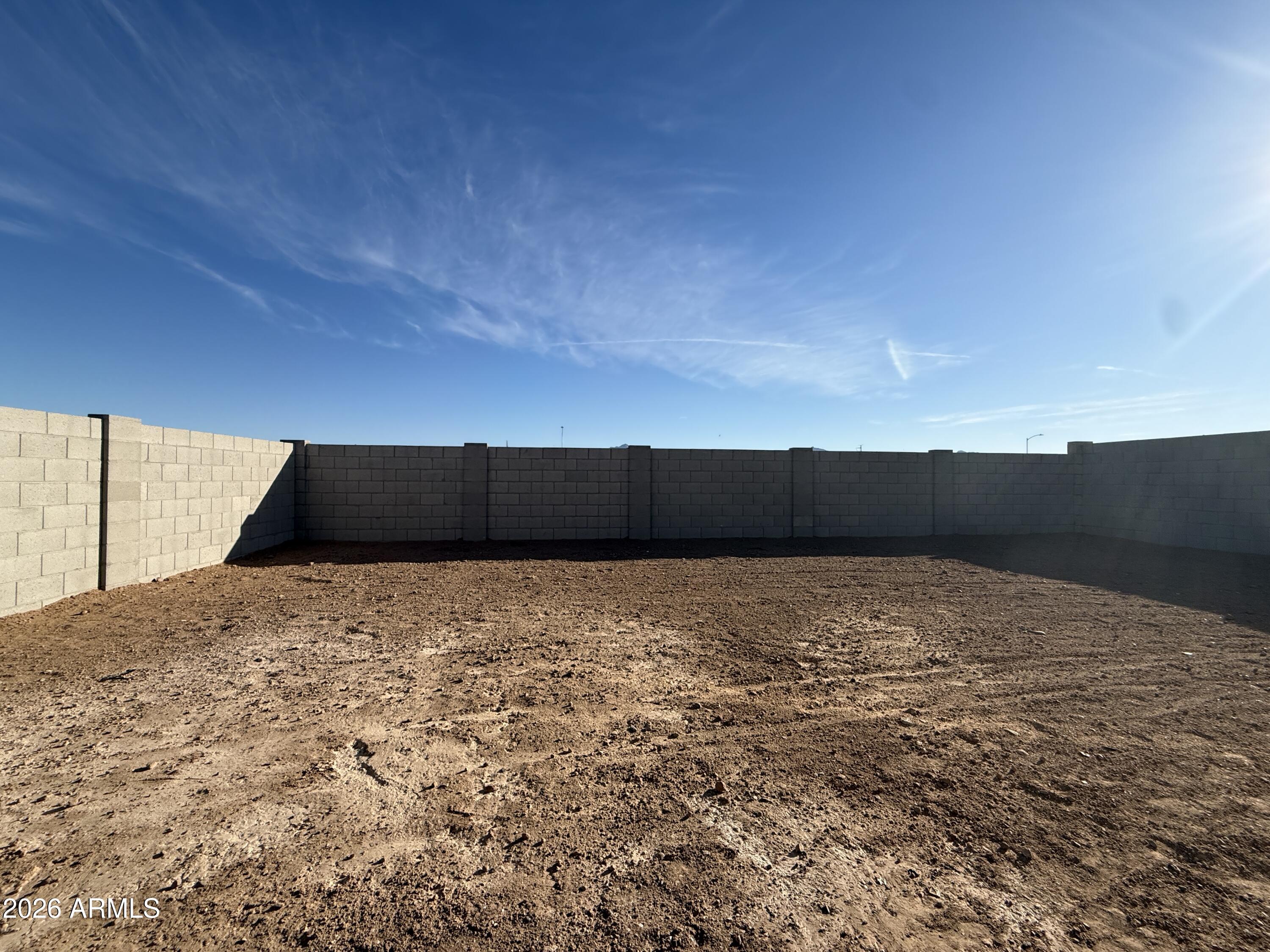 9537 W TAMARISK Avenue